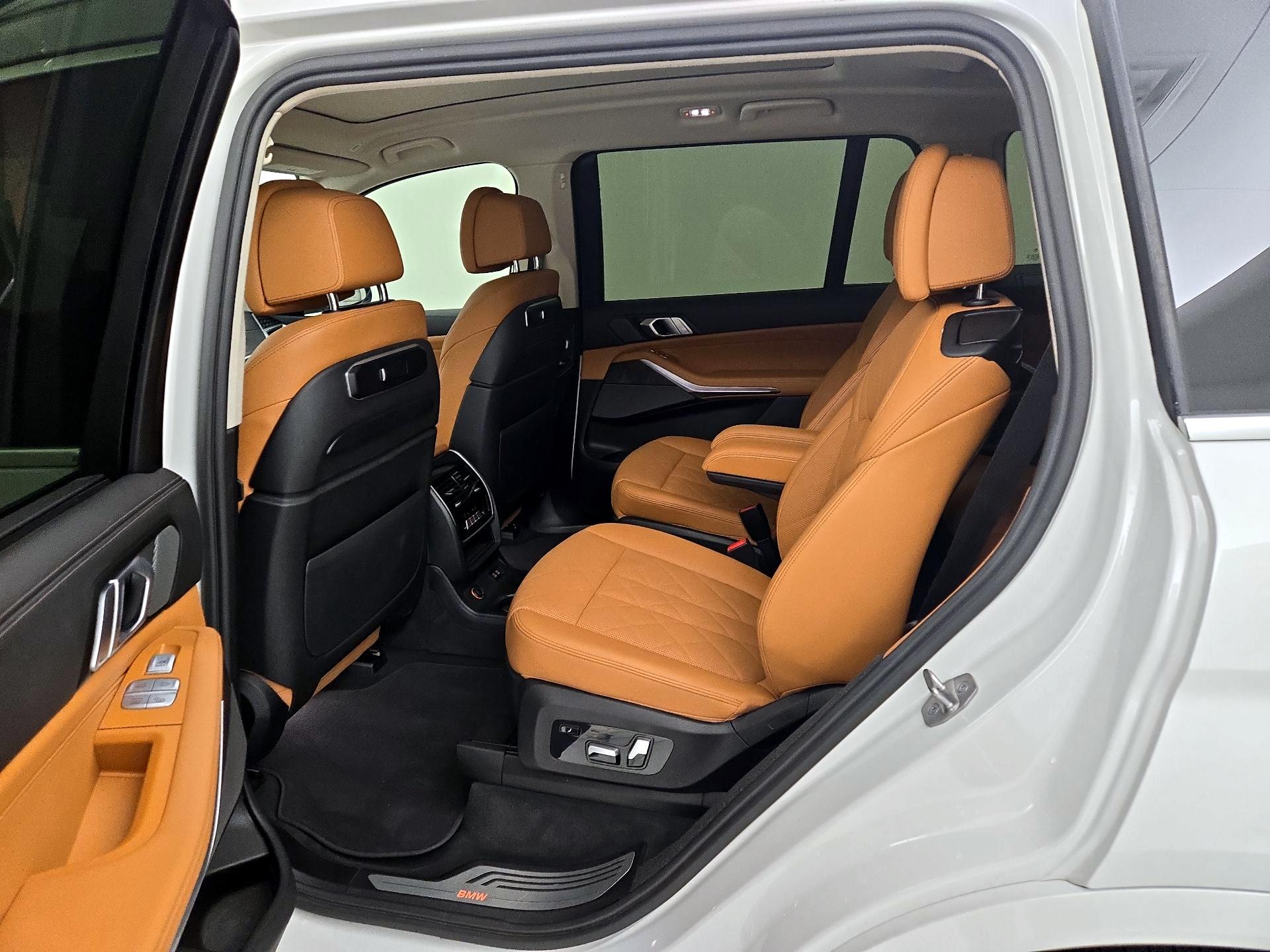 Thumbnail: 2023 BMW X7 - 19