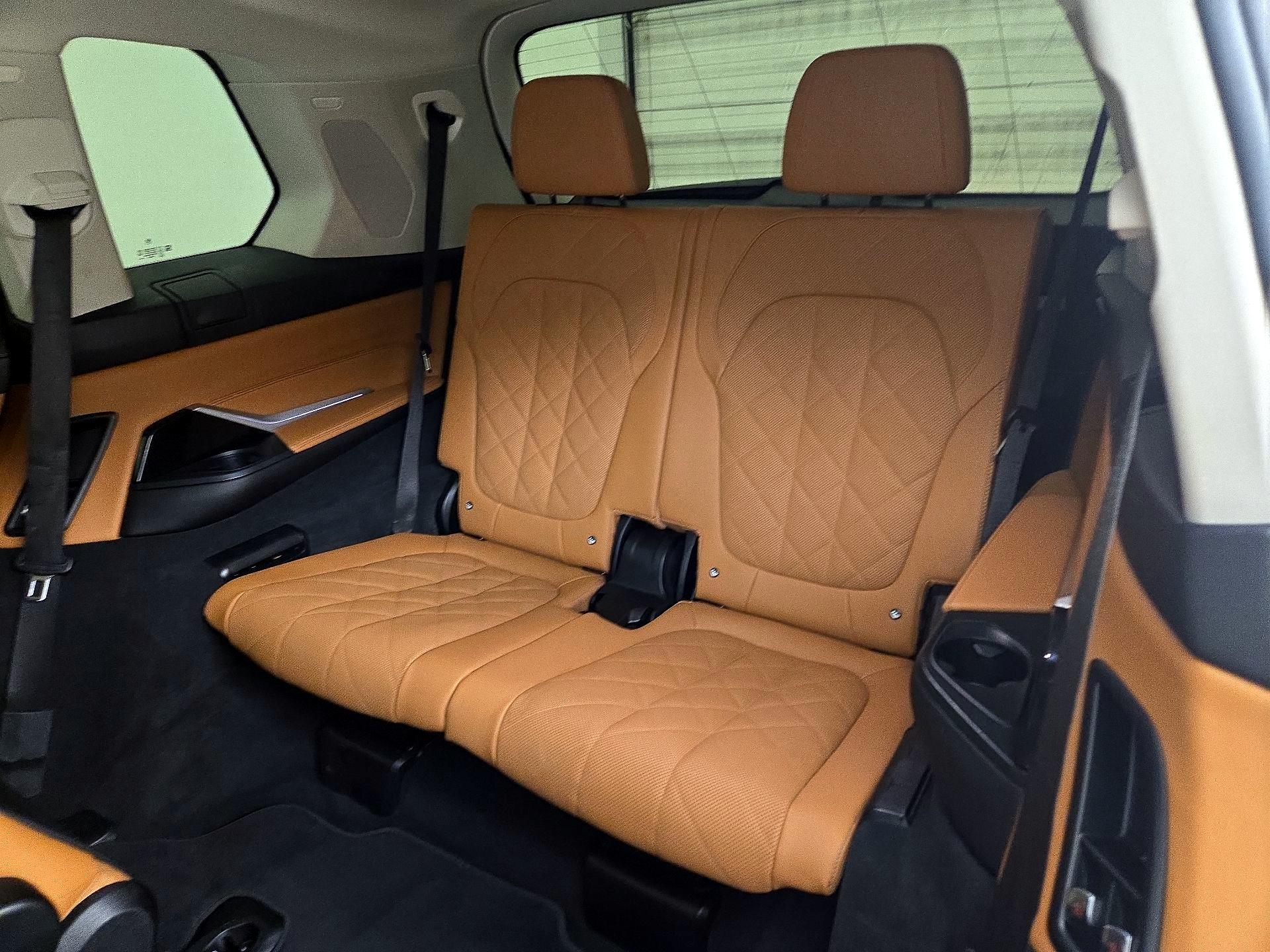 Thumbnail: 2023 BMW X7 - 20