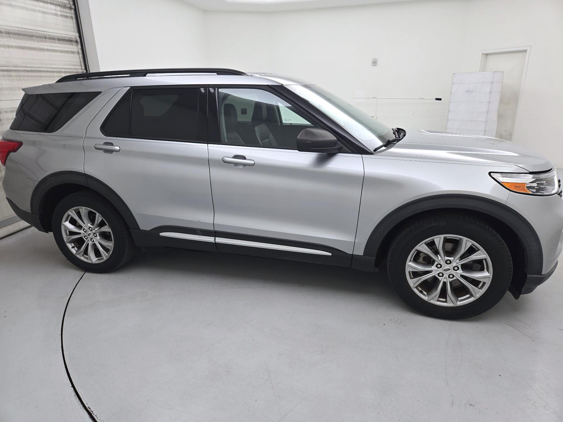 Thumbnail: 2020 Ford Explorer - 4