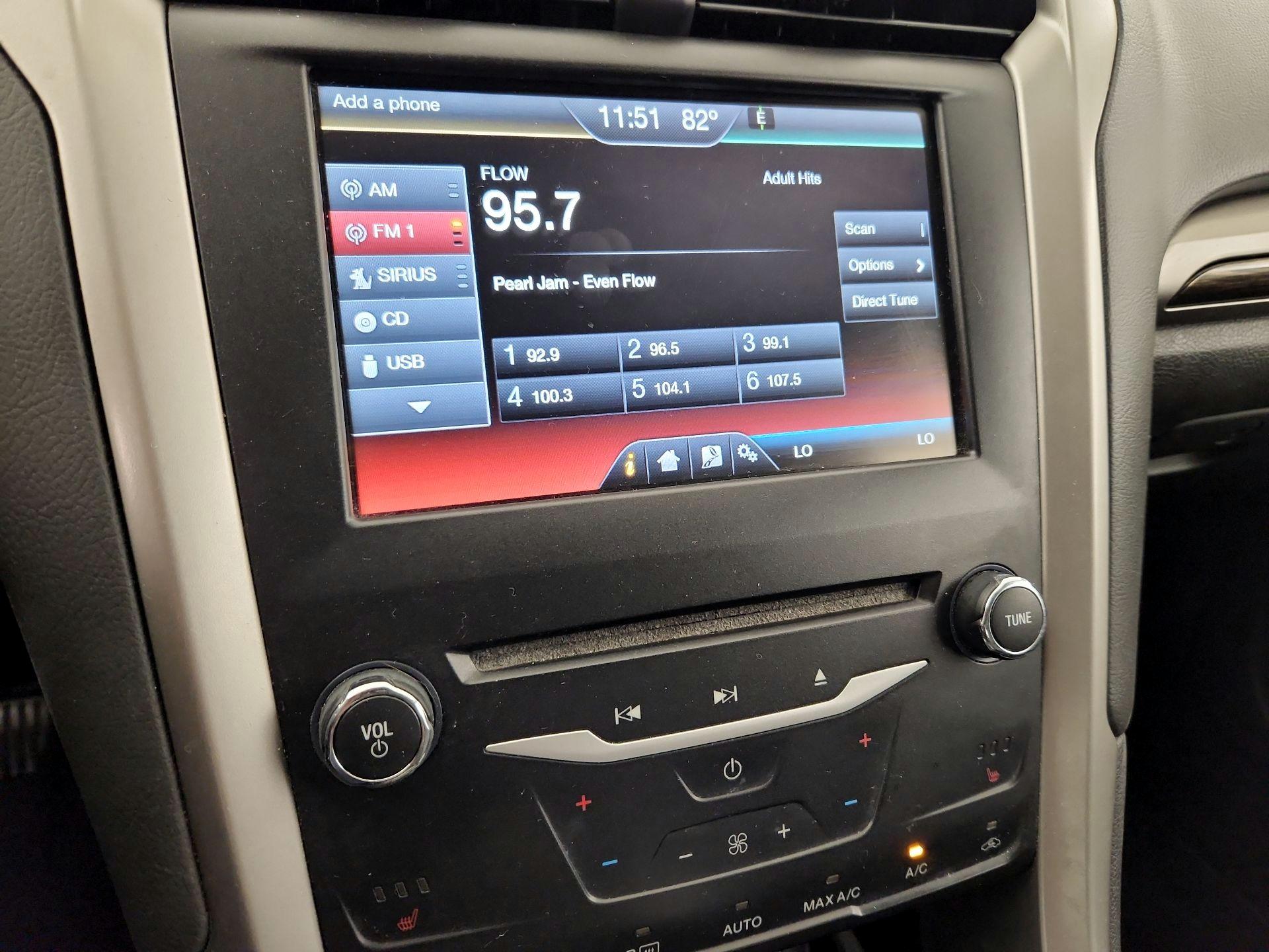 Thumbnail: 2014 Ford Fusion - 16