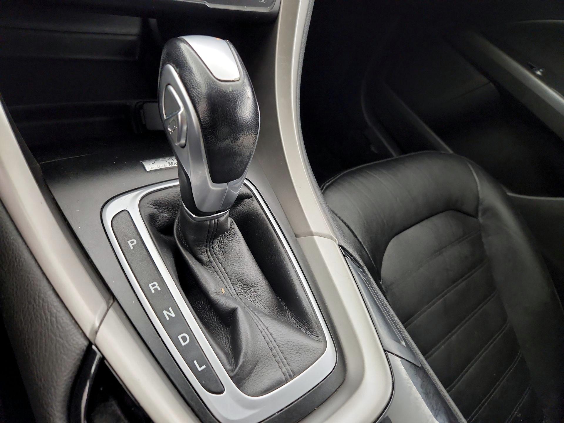 Thumbnail: 2014 Ford Fusion - 18