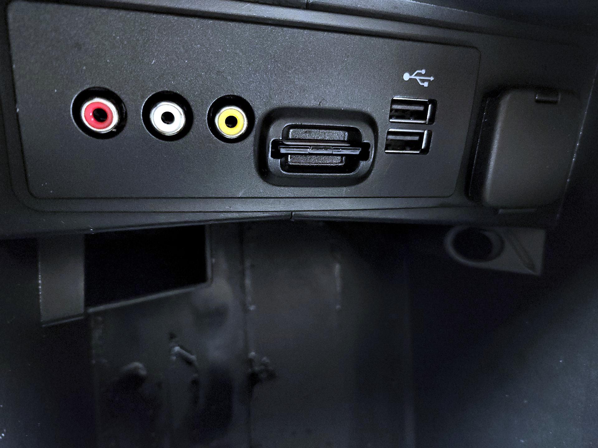 Thumbnail: 2014 Ford Fusion - 19