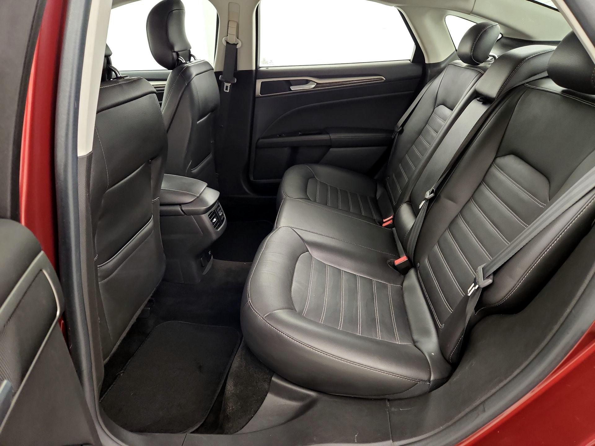 Thumbnail: 2014 Ford Fusion - 20