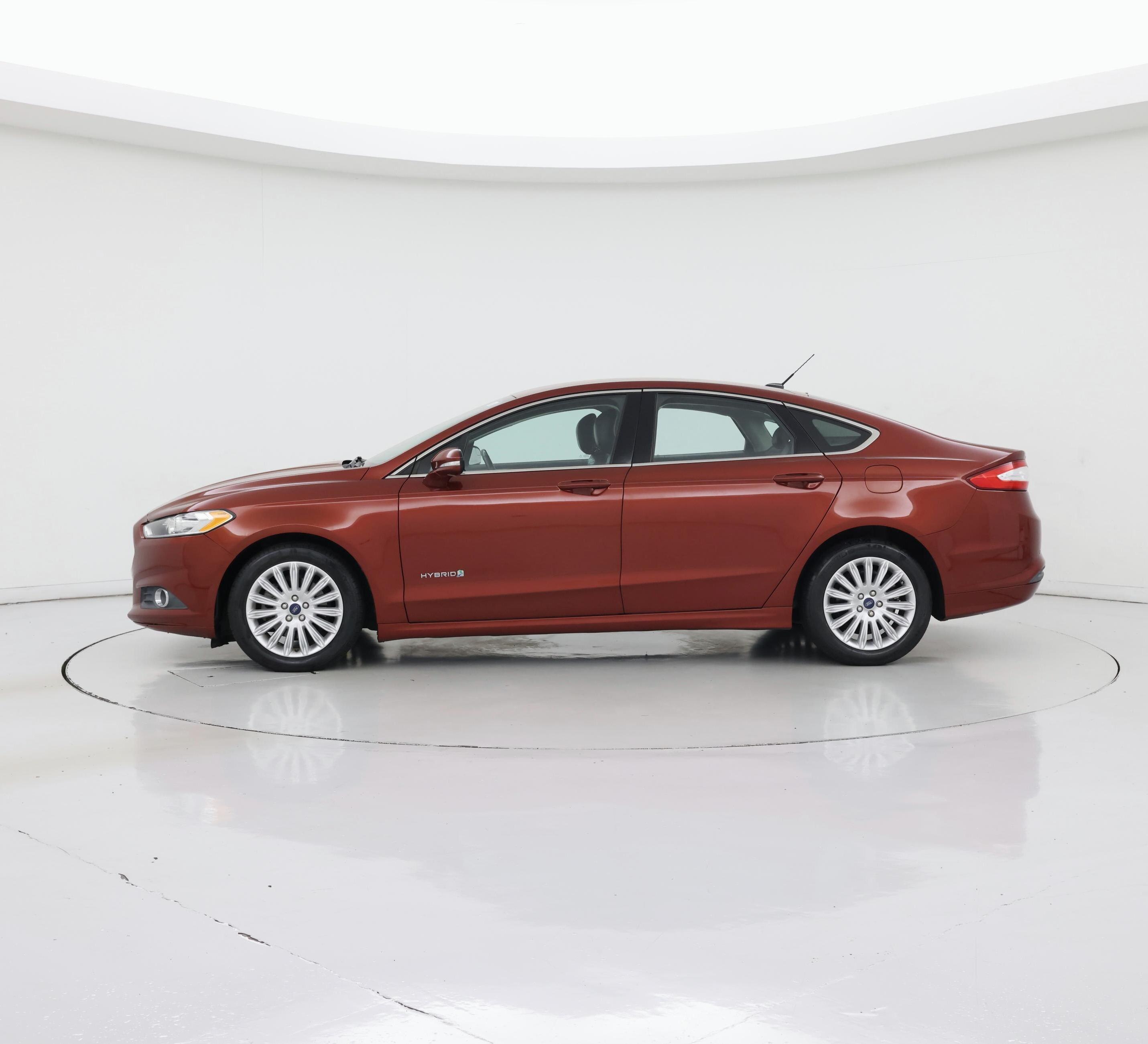 Thumbnail: 2014 Ford Fusion - 3