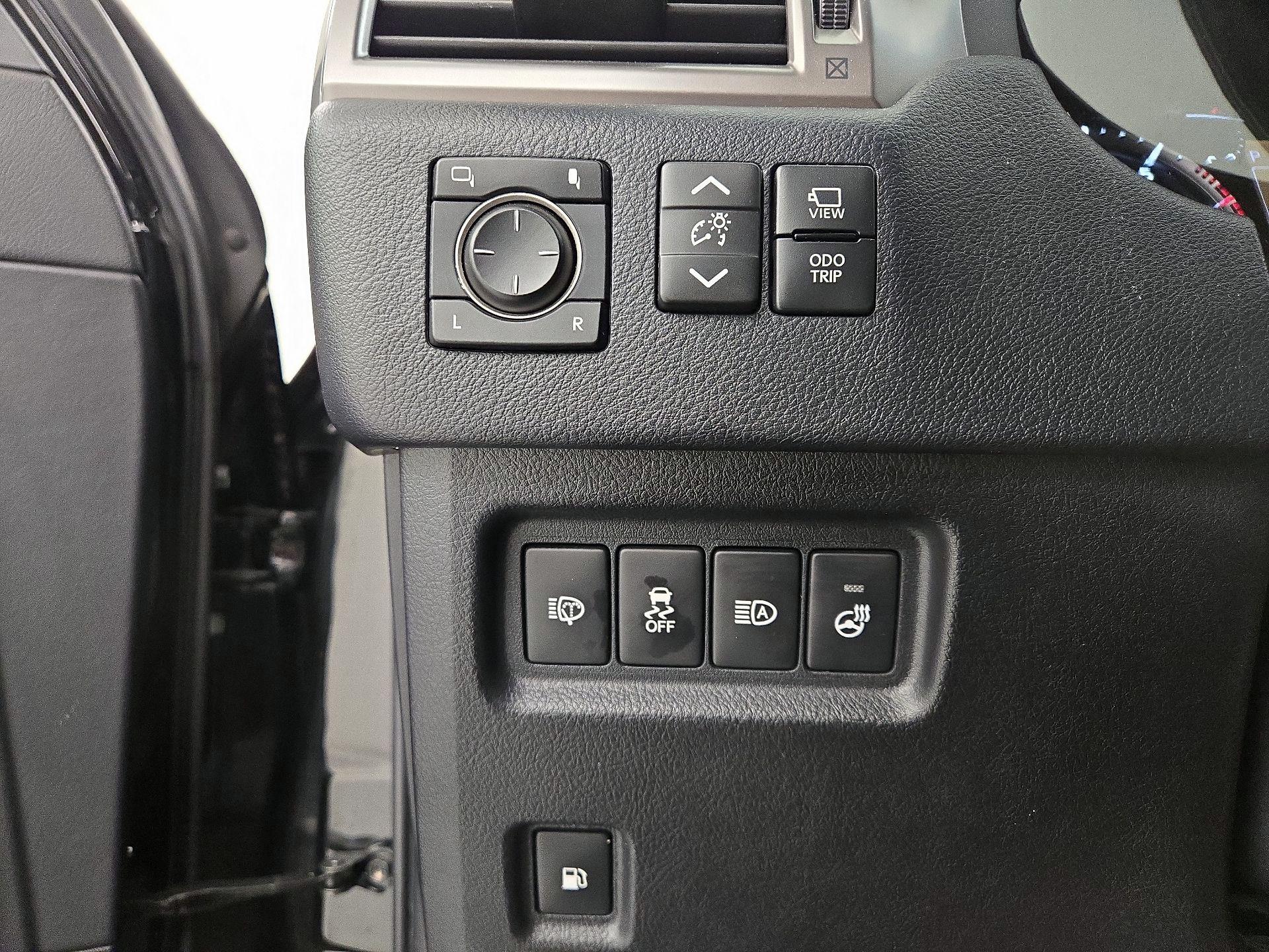 Thumbnail: 2022 Lexus GX - 13