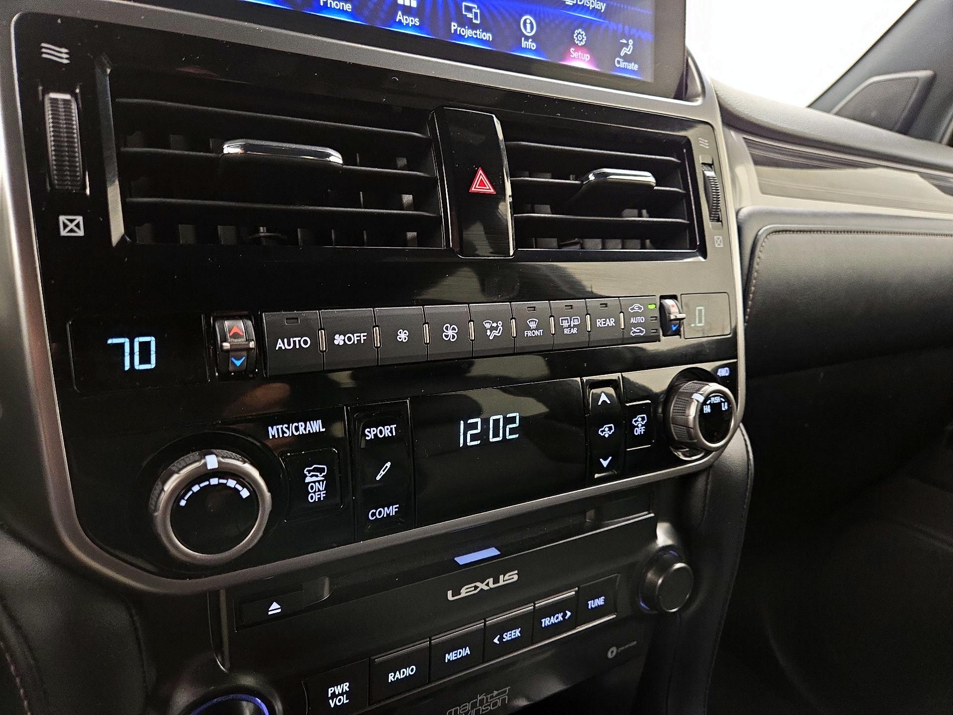 Thumbnail: 2022 Lexus GX - 17