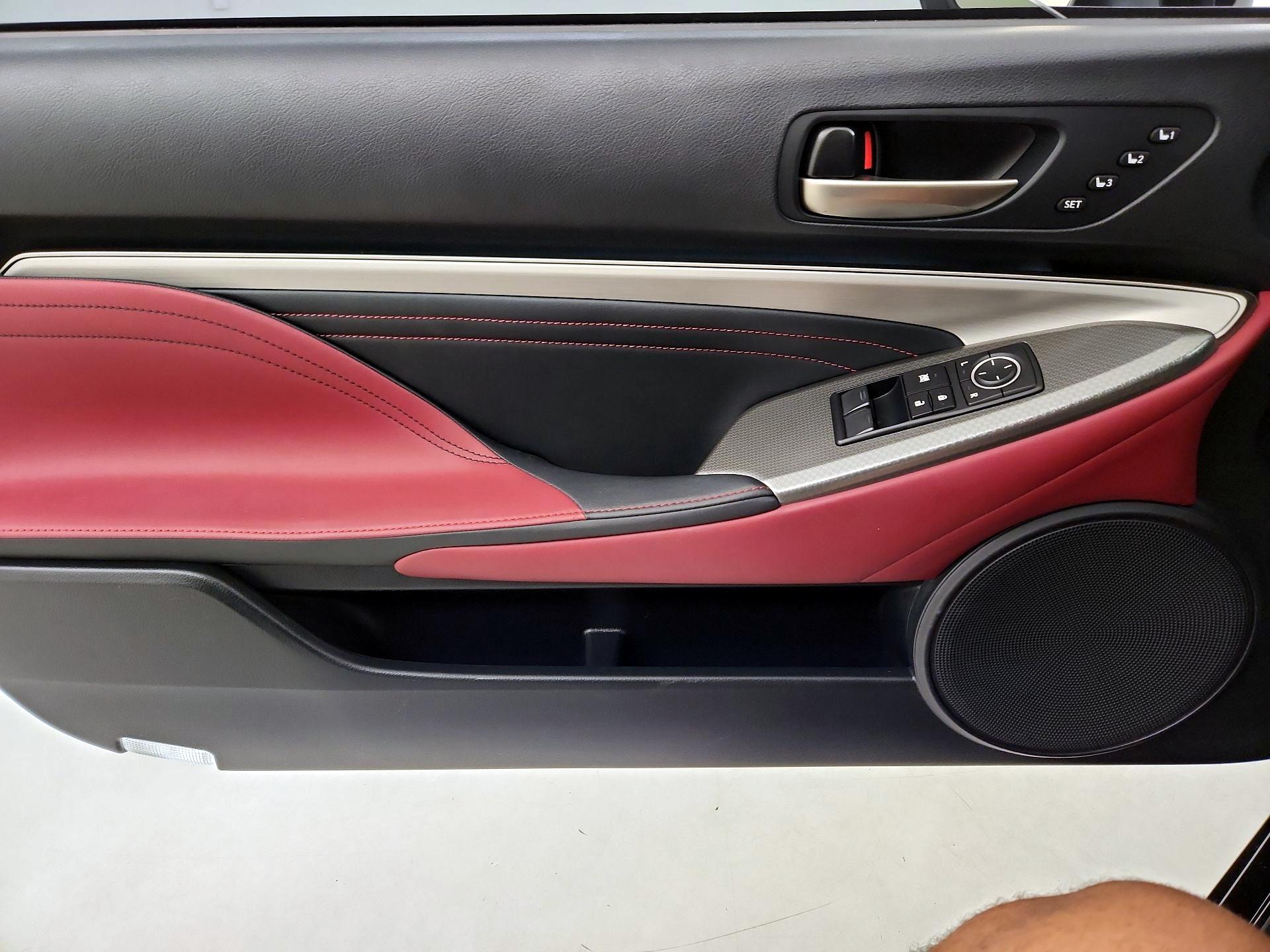 Thumbnail: 2017 Lexus RC - 12