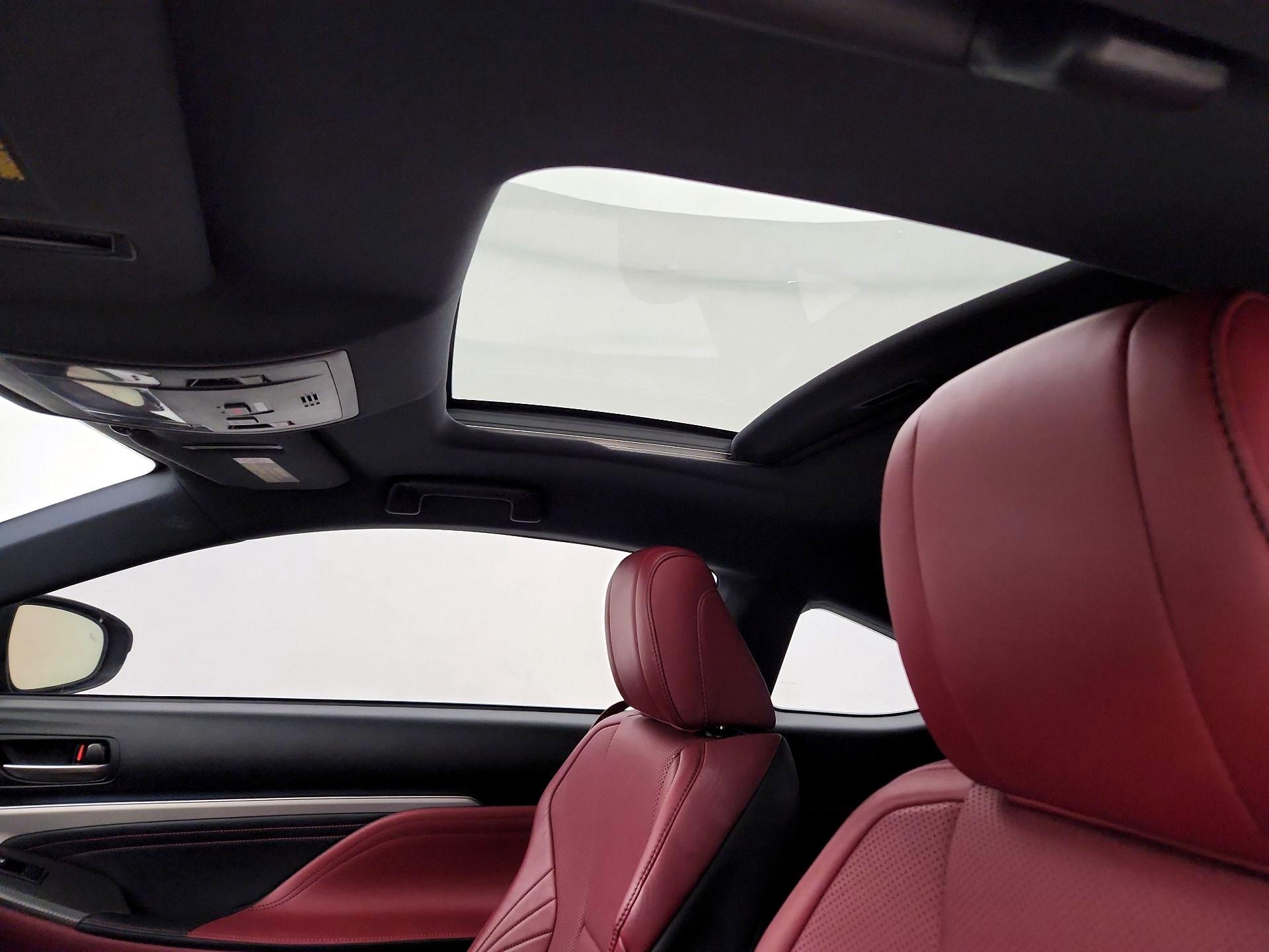 Thumbnail: 2017 Lexus RC - 19