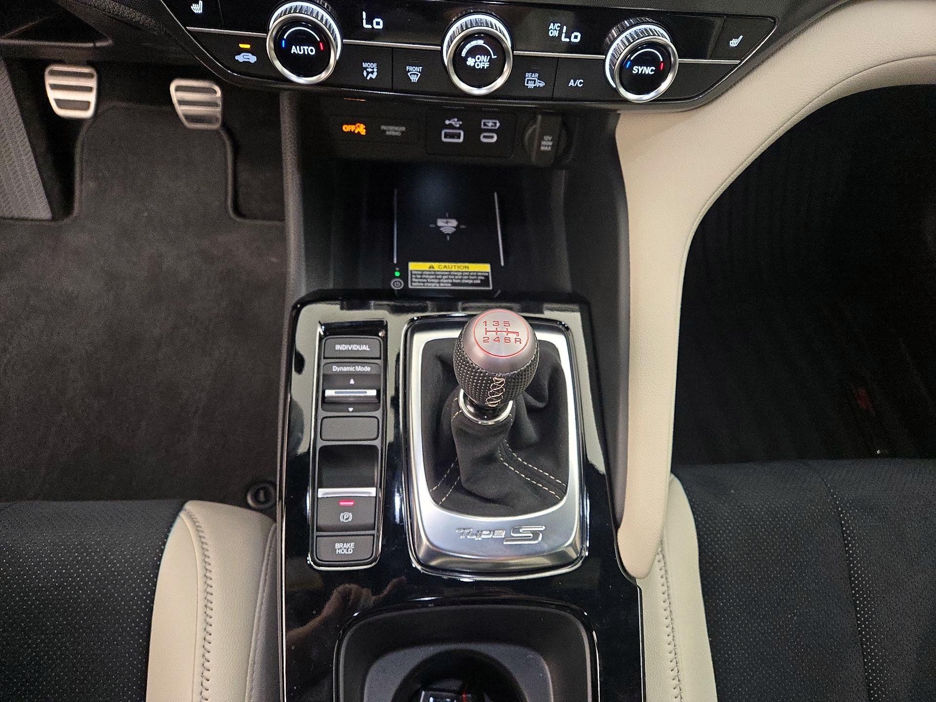 Thumbnail: 2025 Acura Integra - 15