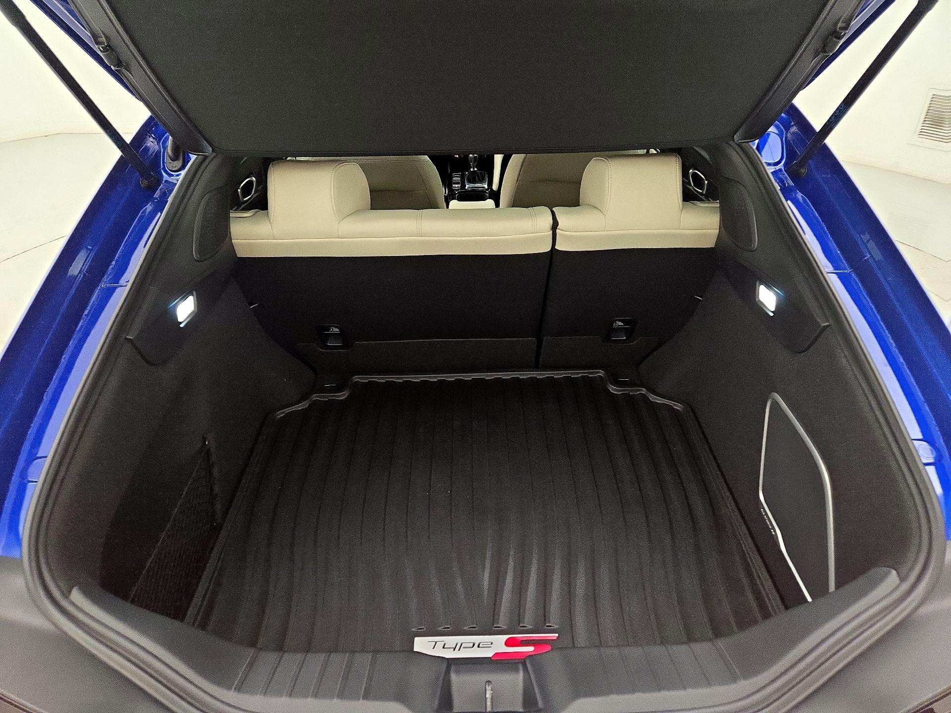 Thumbnail: 2025 Acura Integra - 18