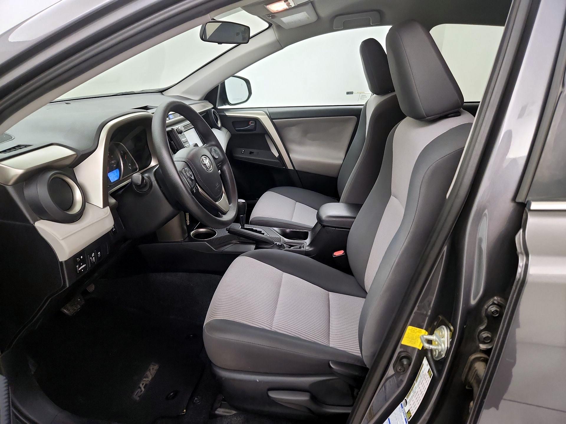 Thumbnail: 2014 Toyota RAV4 - 11