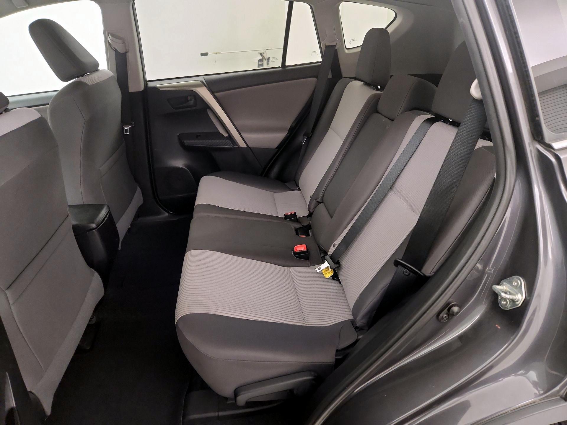 Thumbnail: 2014 Toyota RAV4 - 19