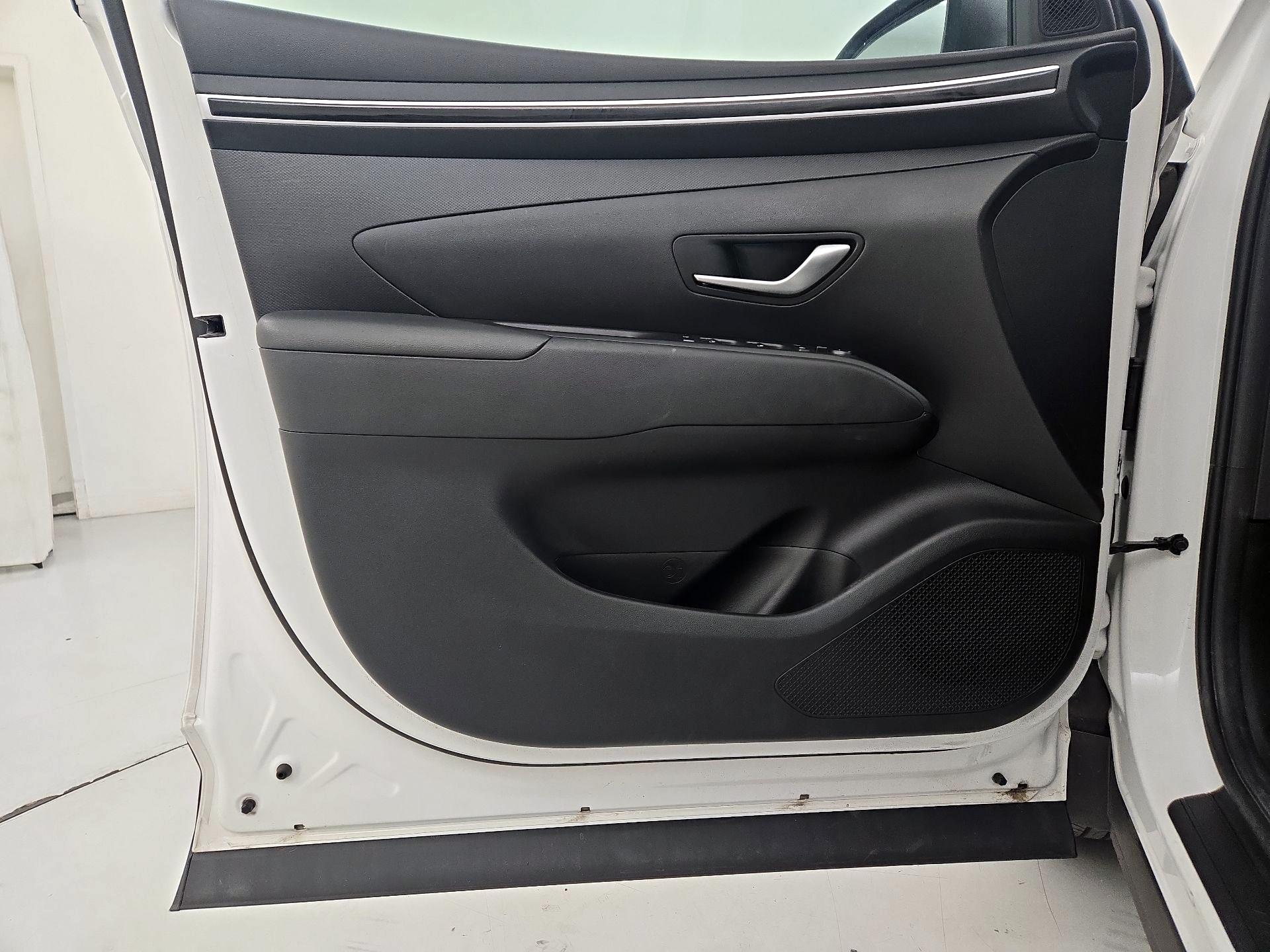 Thumbnail: 2023 Hyundai Tucson - 12