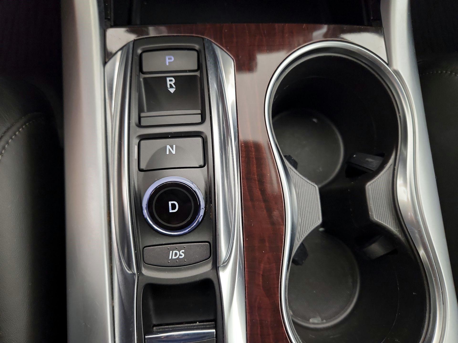 Thumbnail: 2015 Acura TLX - 17