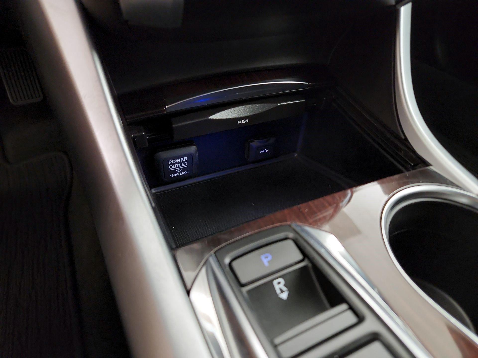 Thumbnail: 2015 Acura TLX - 18
