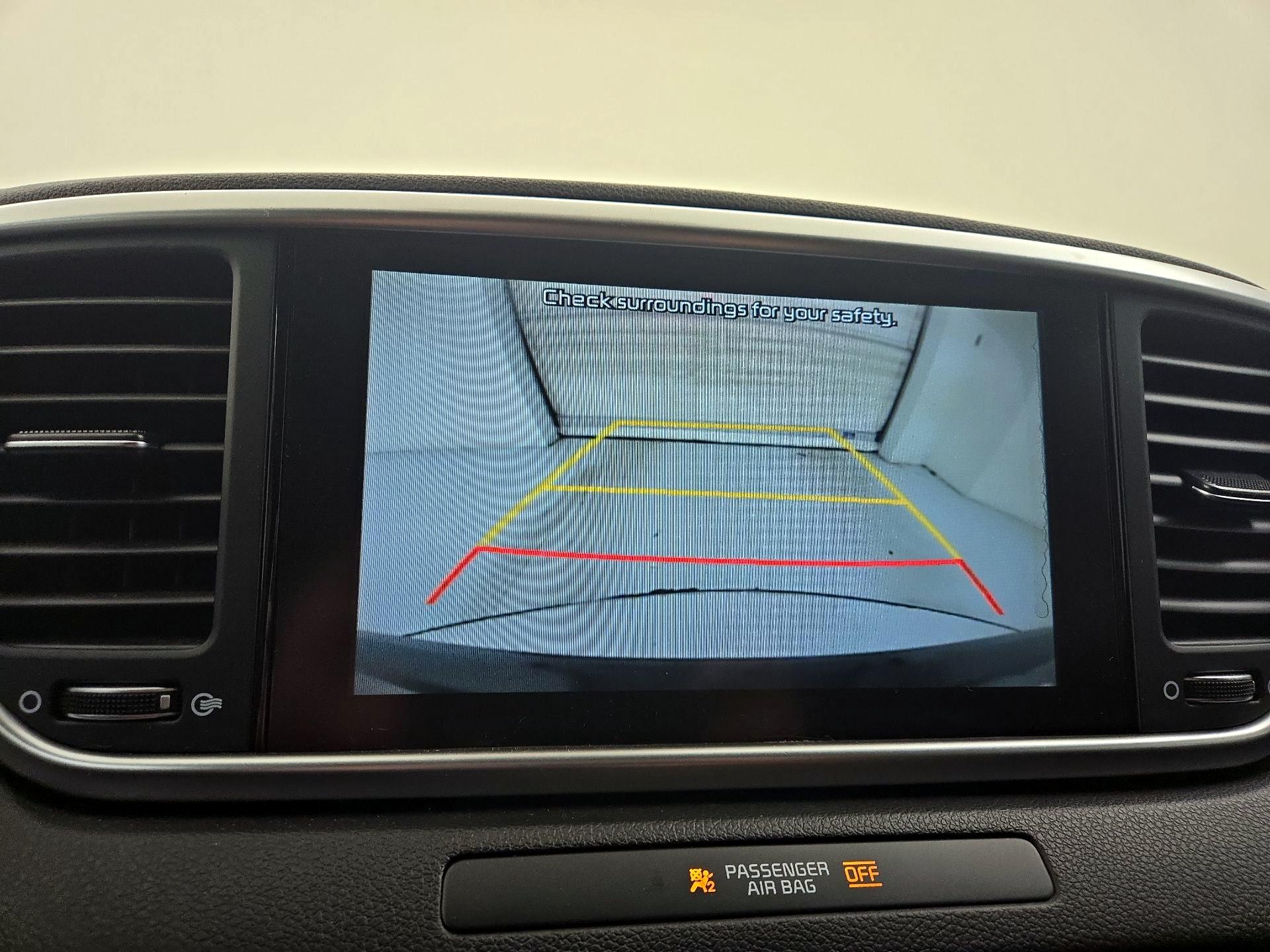 Thumbnail: 2020 Kia Sportage - 14