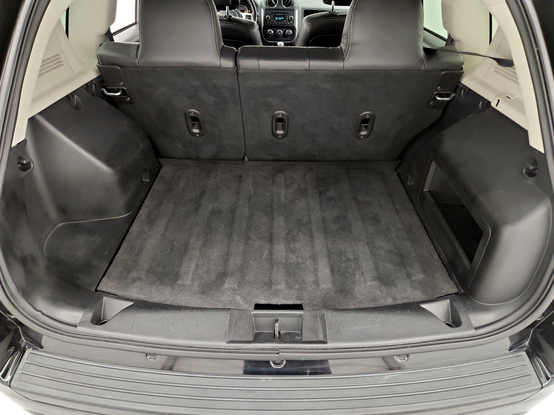 Thumbnail: 2017 Jeep Compass - 18