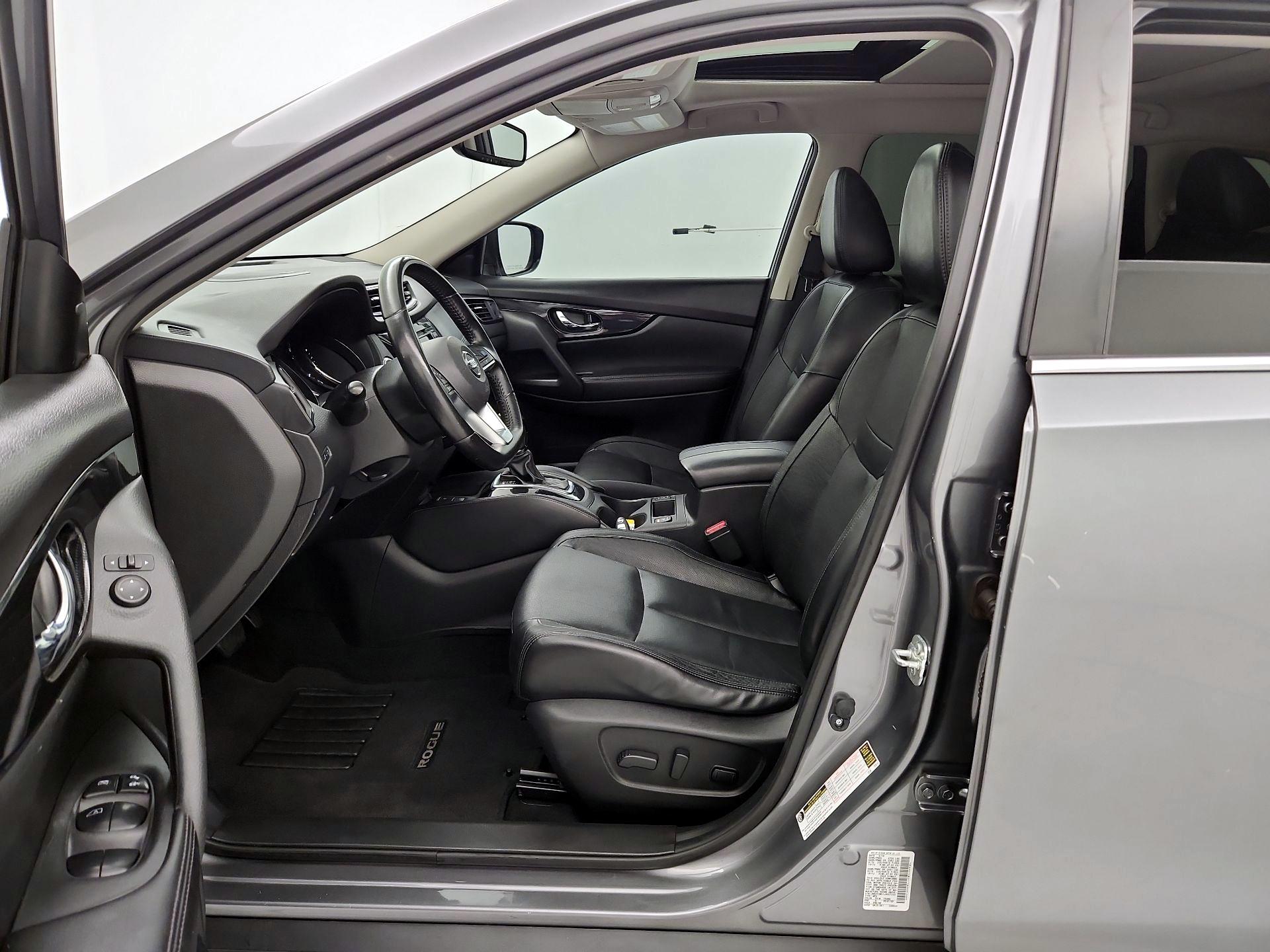 Thumbnail: 2018 Nissan Rogue - 11