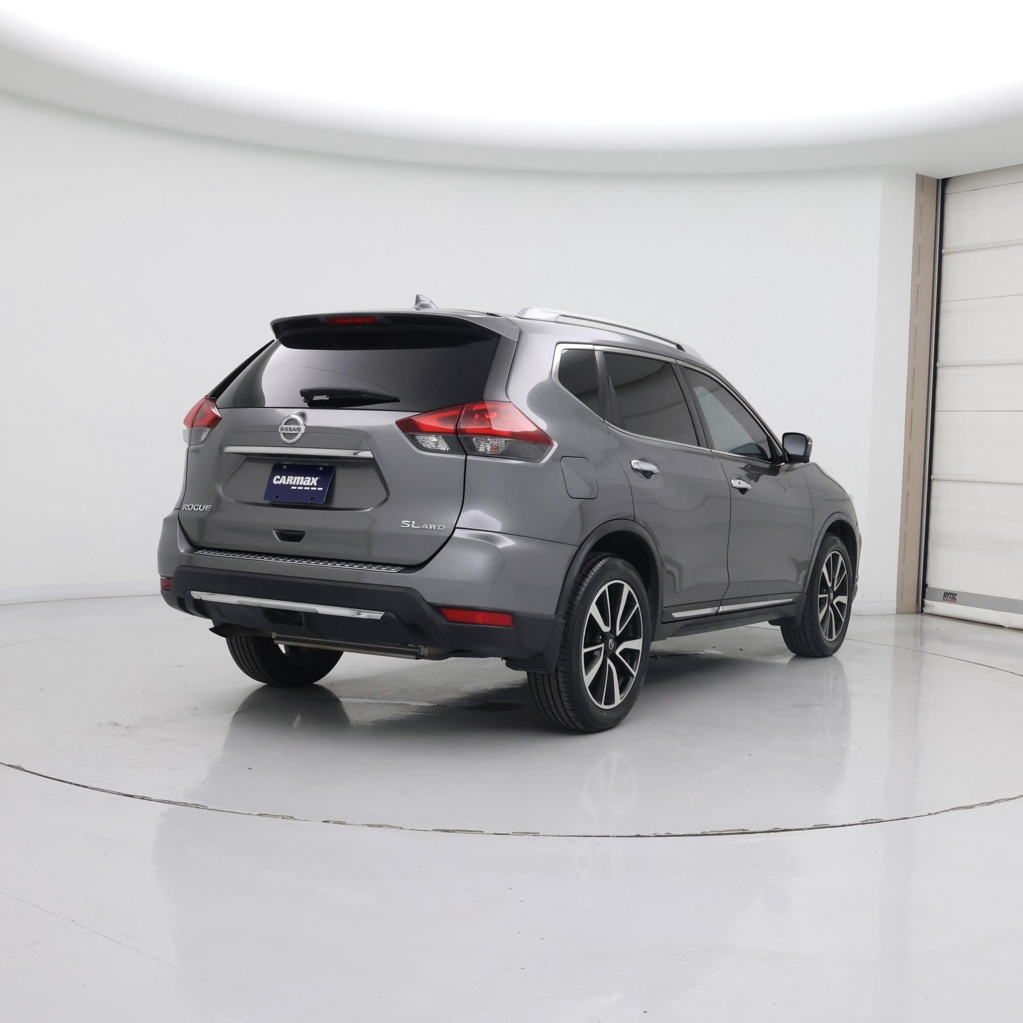 Thumbnail: 2018 Nissan Rogue - 8