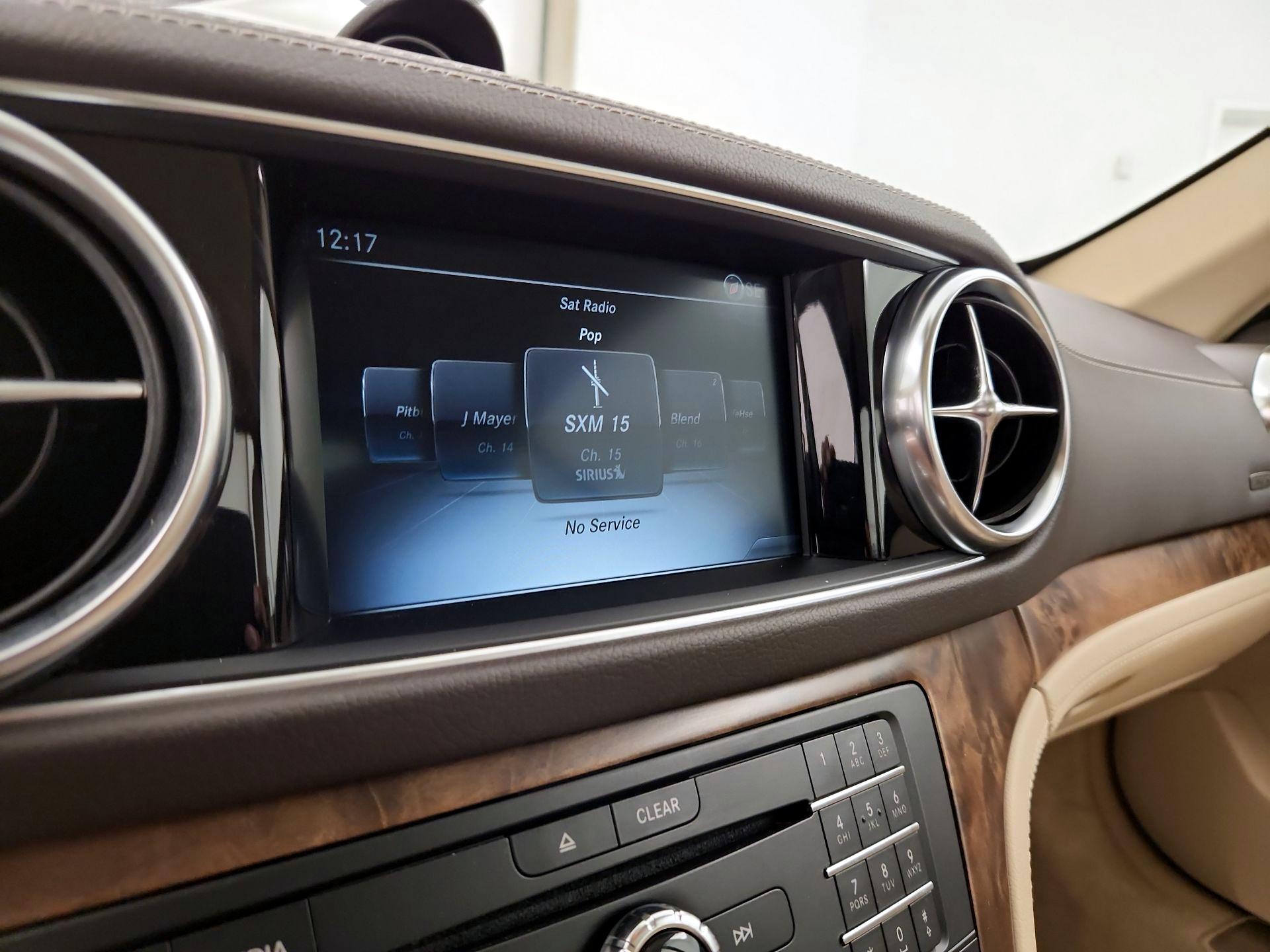 Thumbnail: 2017 Mercedes-Benz SL-Class - 15