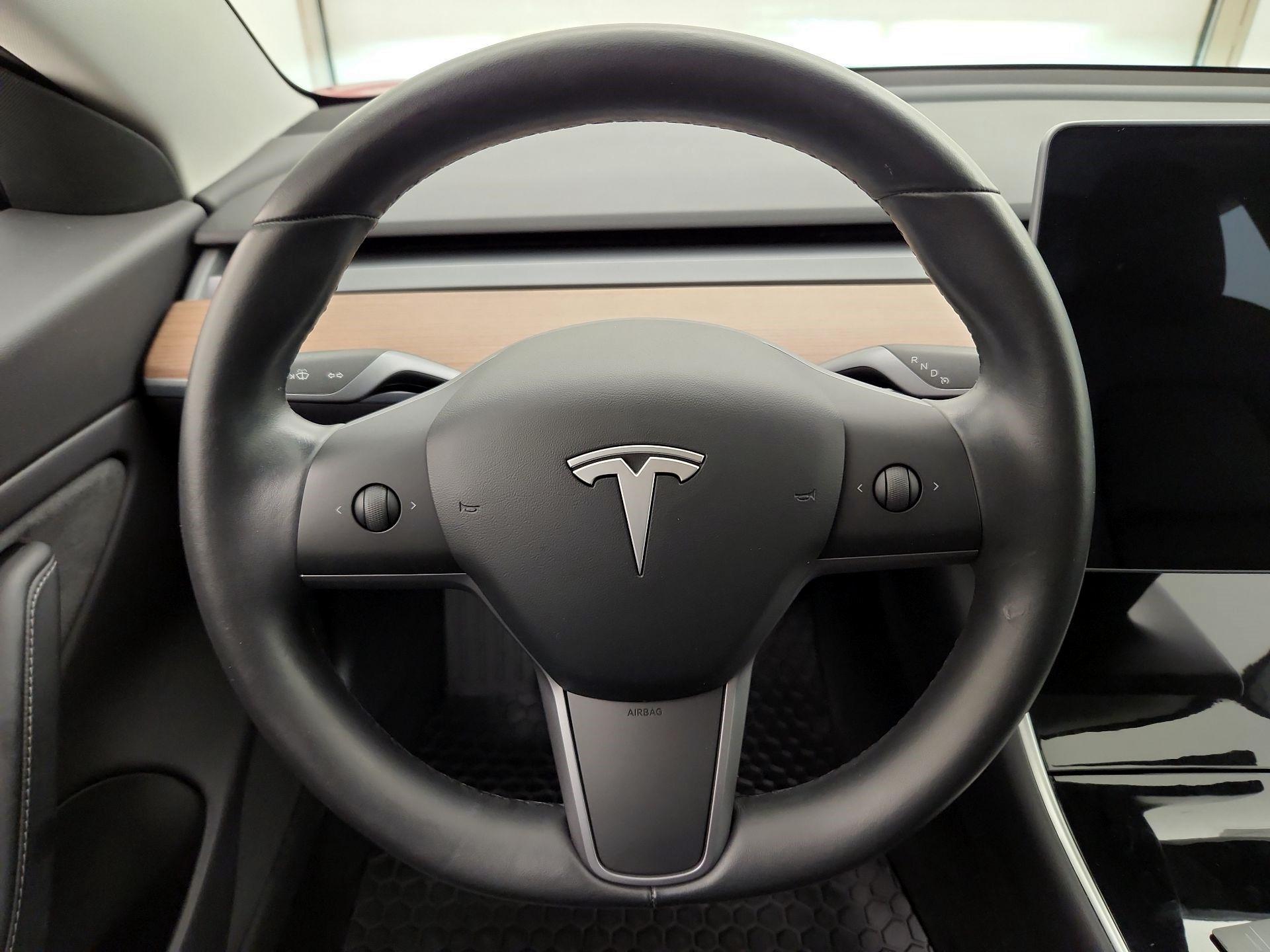 Thumbnail: 2019 Tesla Model 3 - 10