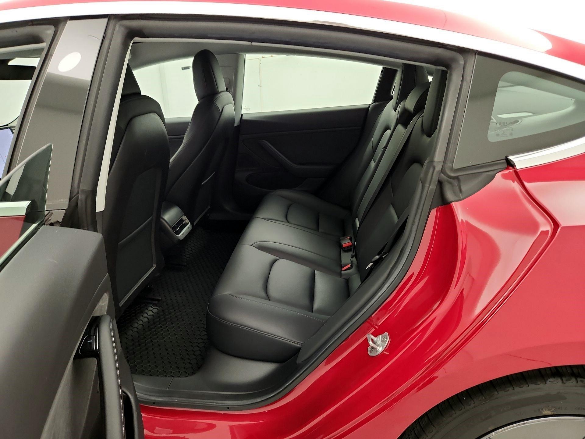Thumbnail: 2019 Tesla Model 3 - 19
