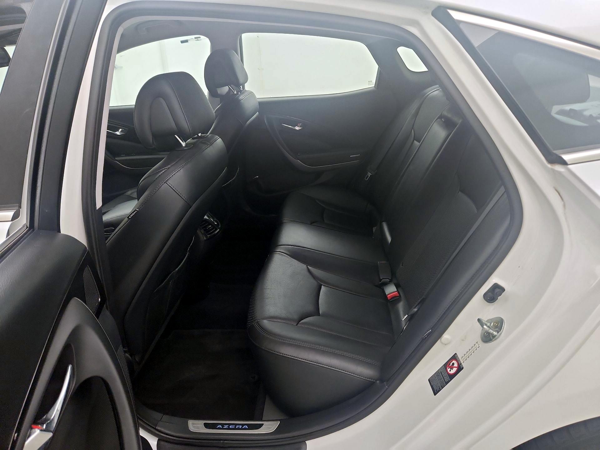 Thumbnail: 2016 Hyundai Azera - 20