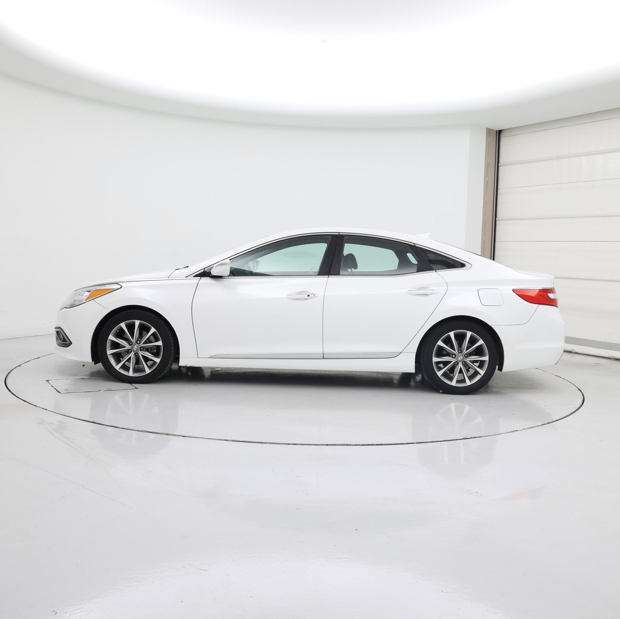 Thumbnail: 2016 Hyundai Azera - 3