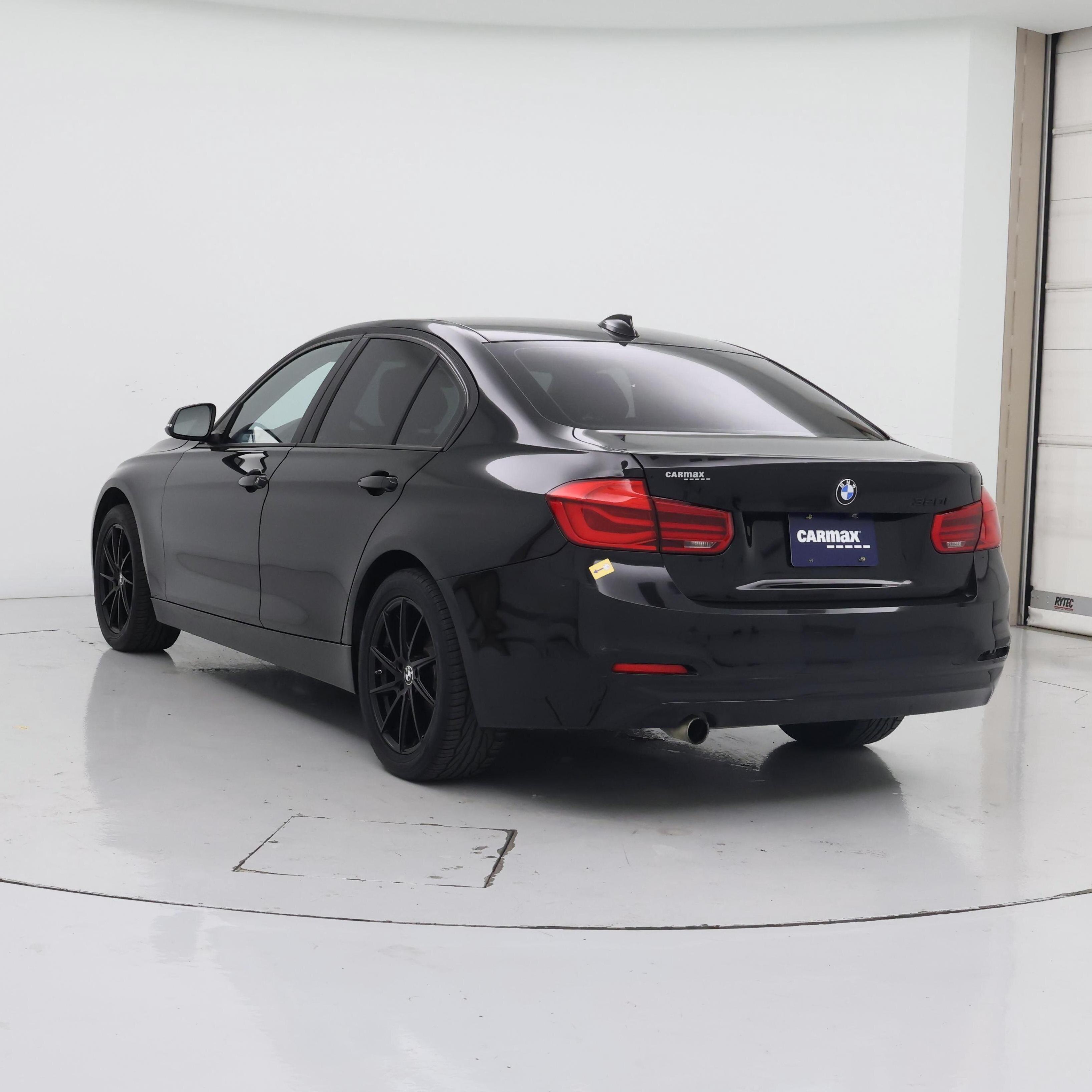 Thumbnail: 2018 BMW 3 Series - 2