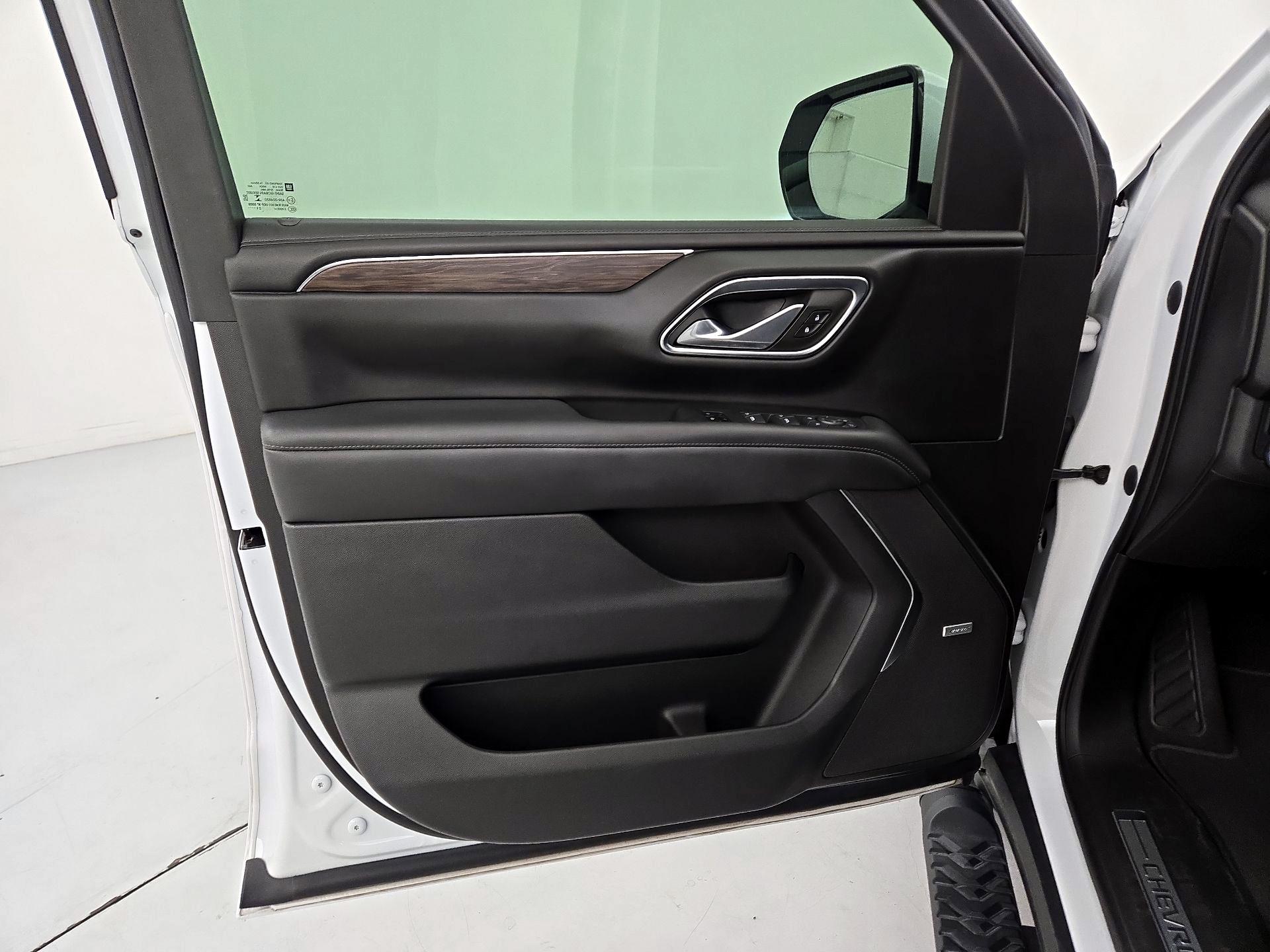 Thumbnail: 2022 Chevrolet Tahoe - 10