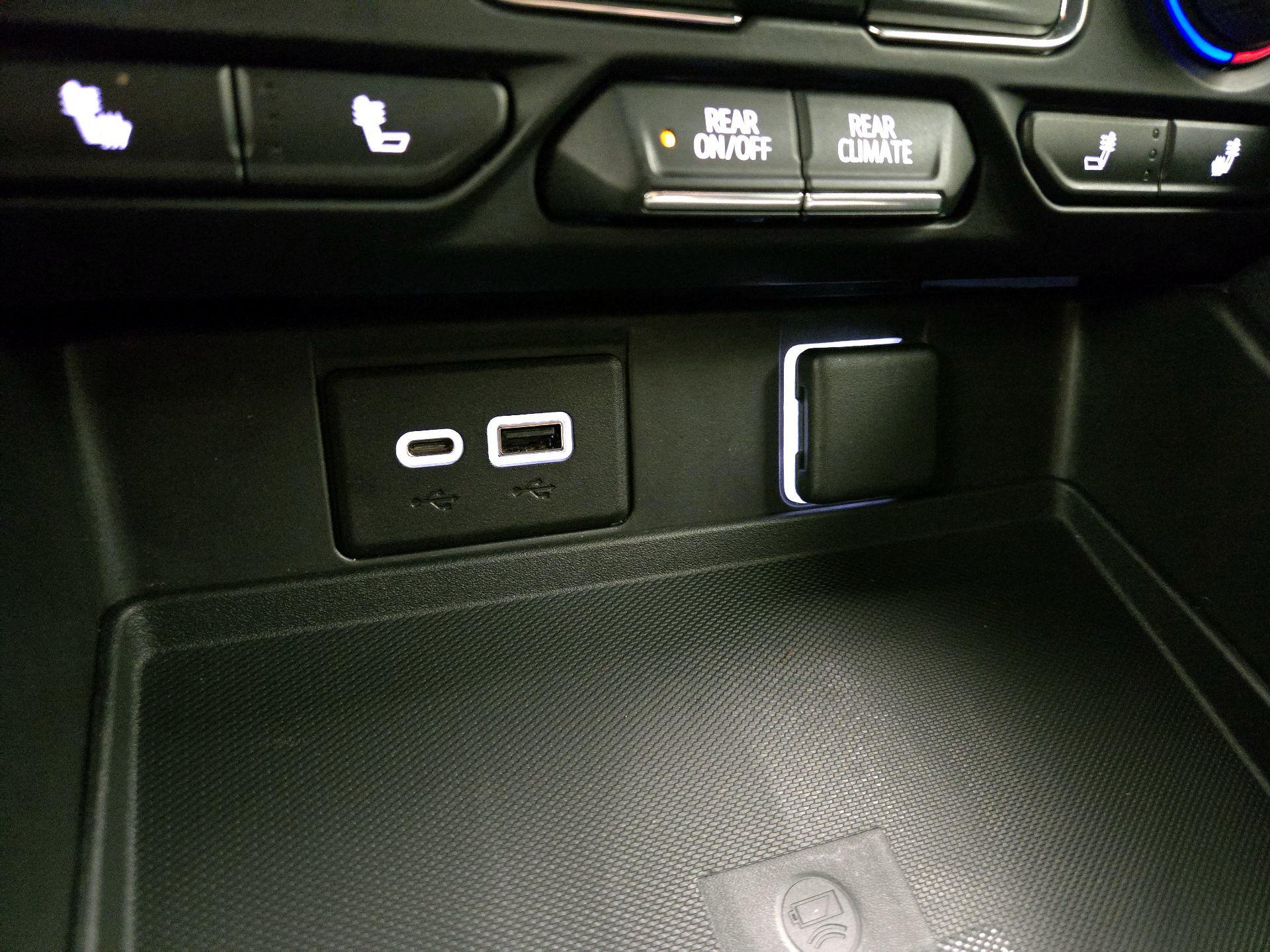 Thumbnail: 2022 Chevrolet Tahoe - 17