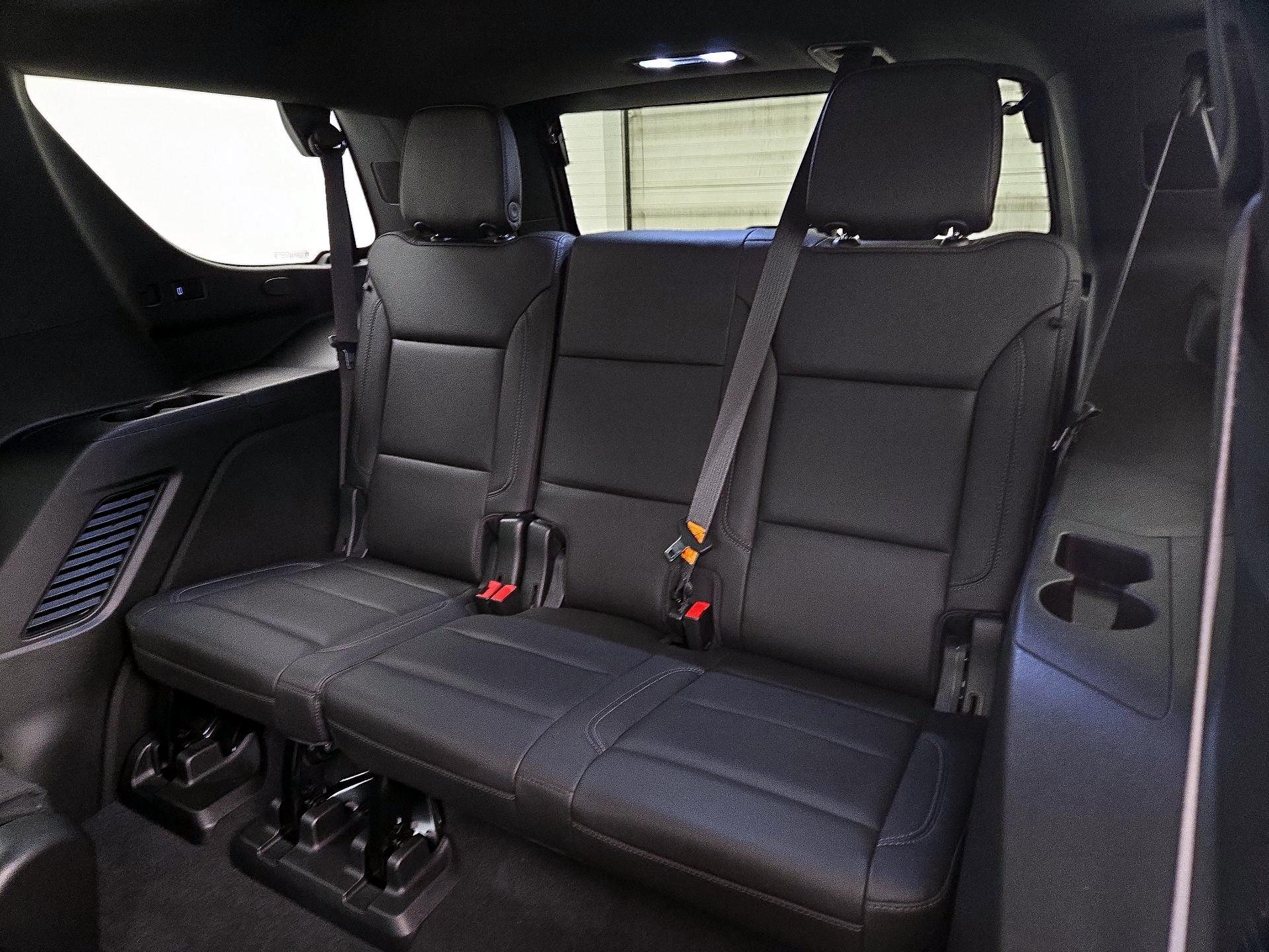 Thumbnail: 2022 Chevrolet Tahoe - 20