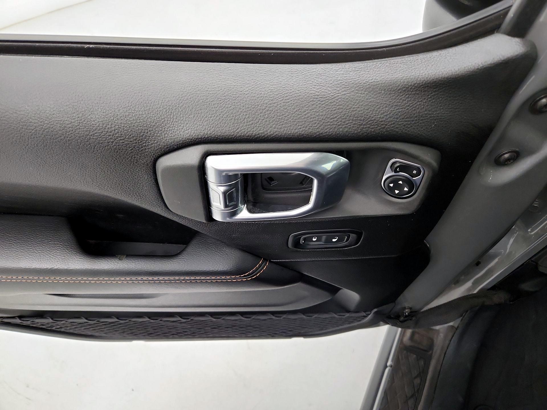 Thumbnail: 2020 Jeep Gladiator - 12