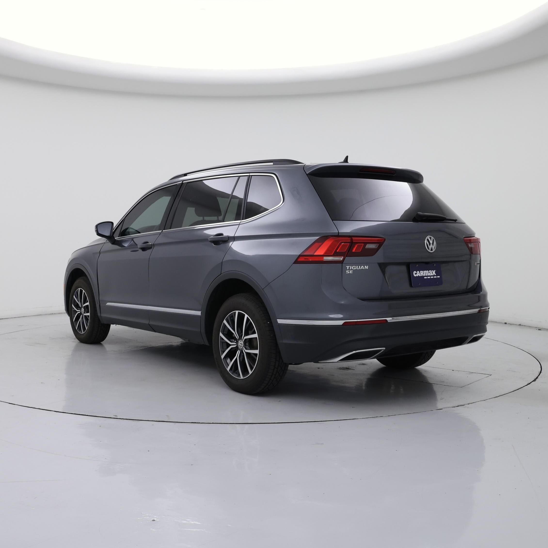 Thumbnail: 2020 Volkswagen Tiguan - 2