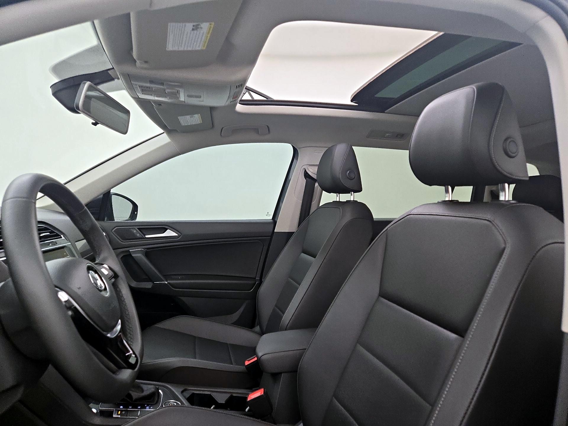 Thumbnail: 2020 Volkswagen Tiguan - 19