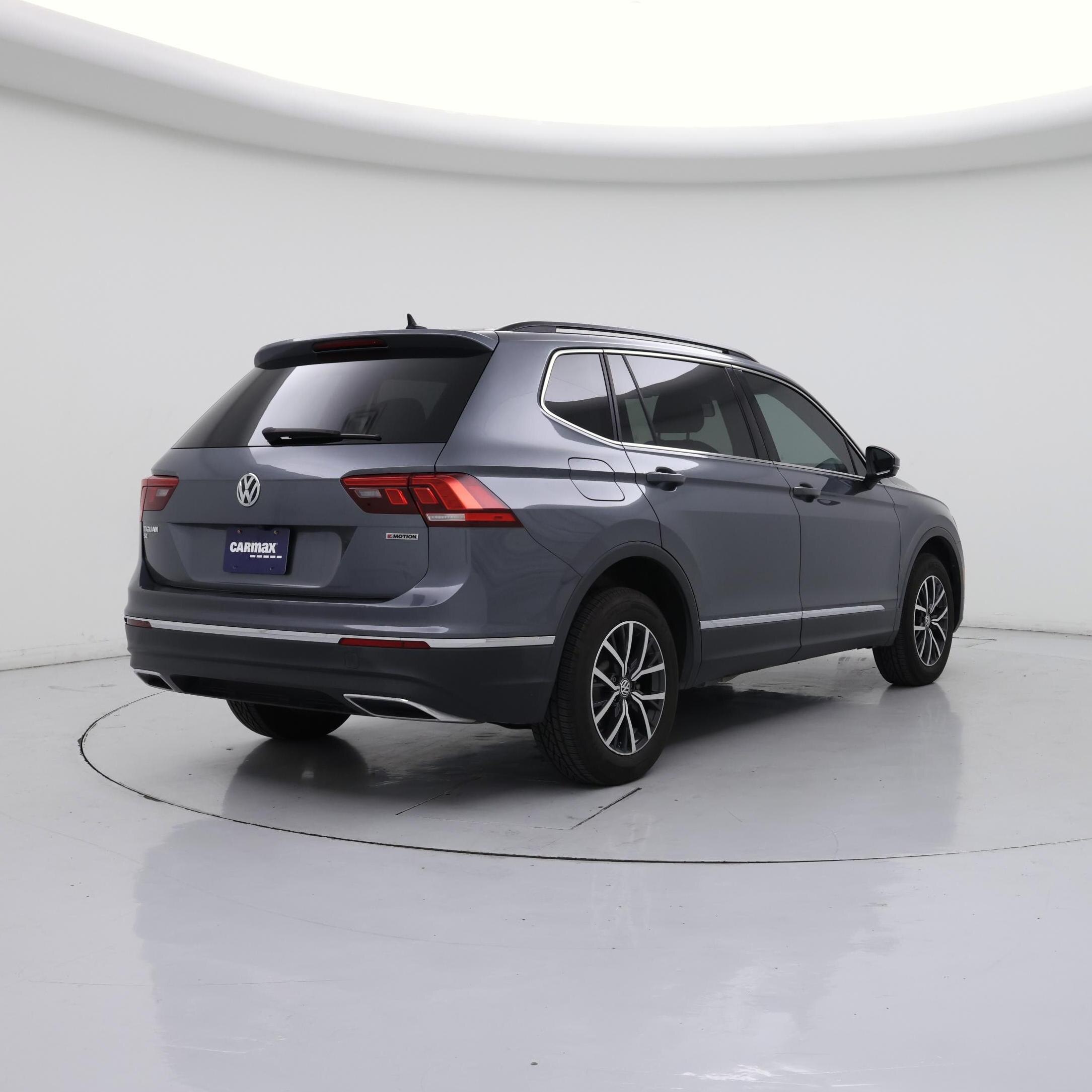 Thumbnail: 2020 Volkswagen Tiguan - 8