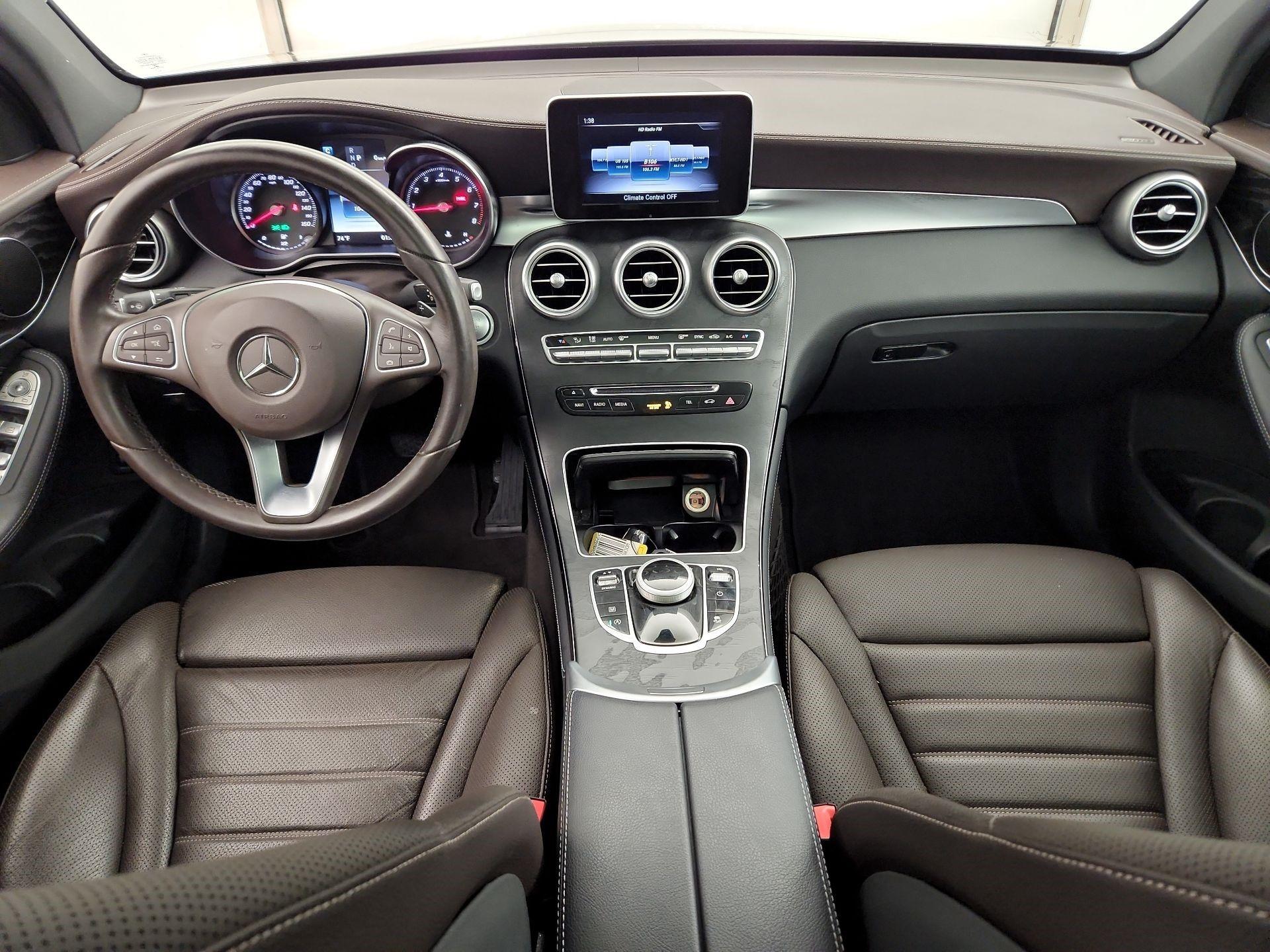 Thumbnail: 2018 Mercedes-Benz GLC - 9