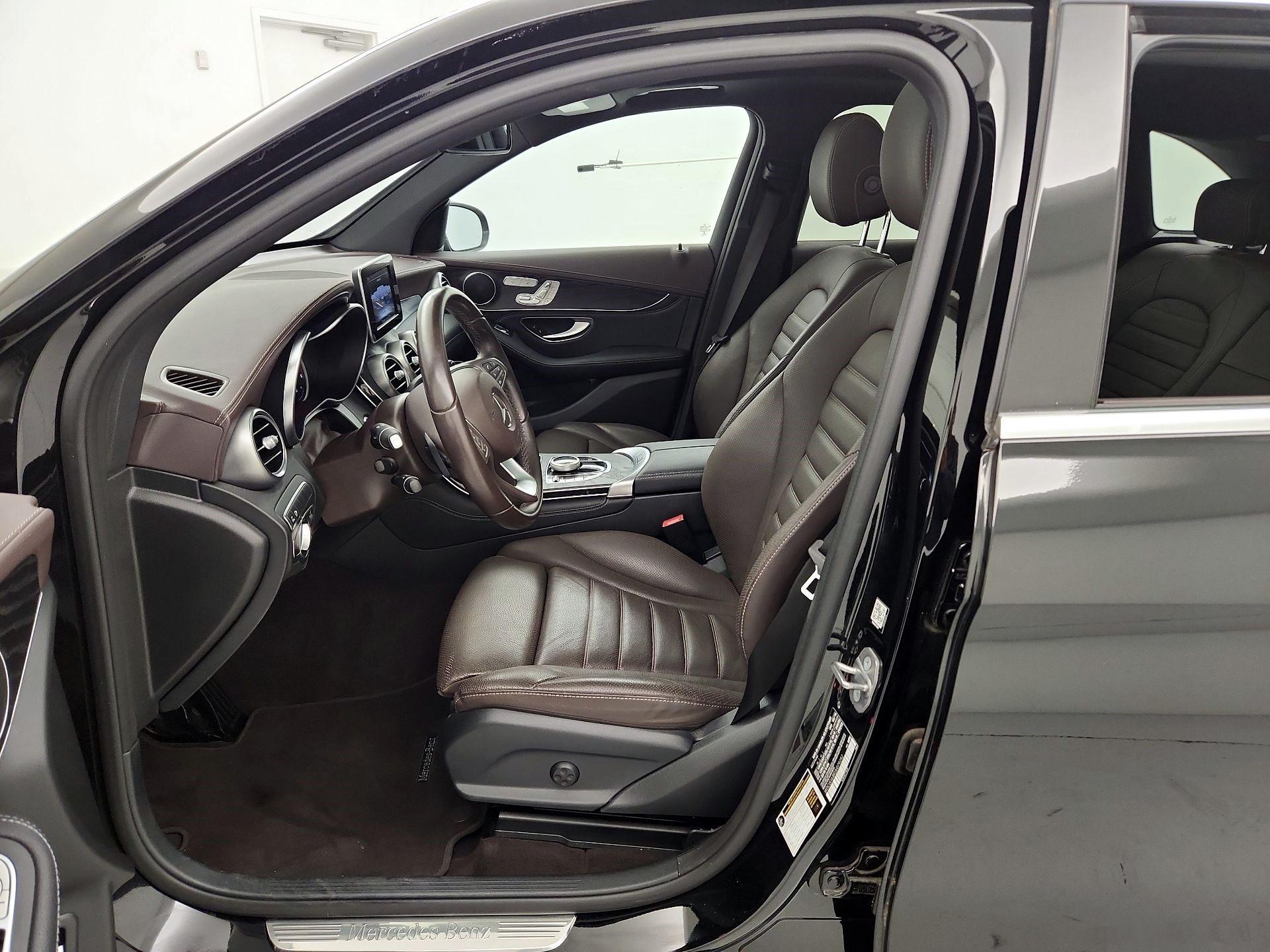 Thumbnail: 2018 Mercedes-Benz GLC - 11