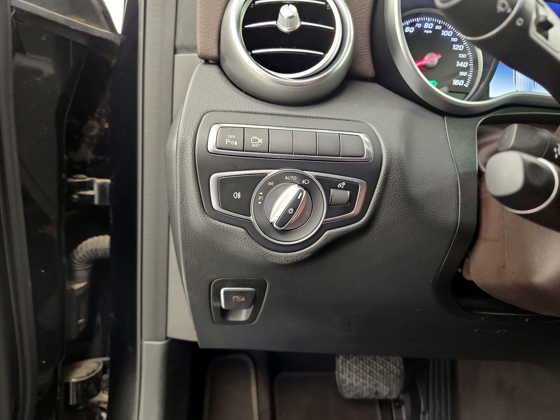 Thumbnail: 2018 Mercedes-Benz GLC - 13