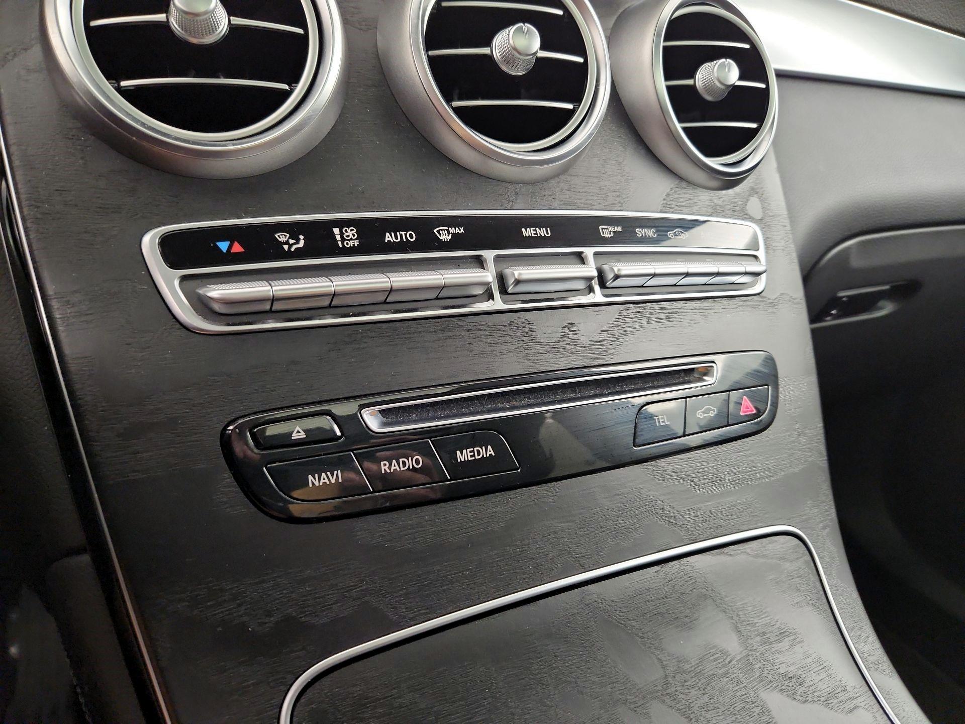 Thumbnail: 2018 Mercedes-Benz GLC - 16