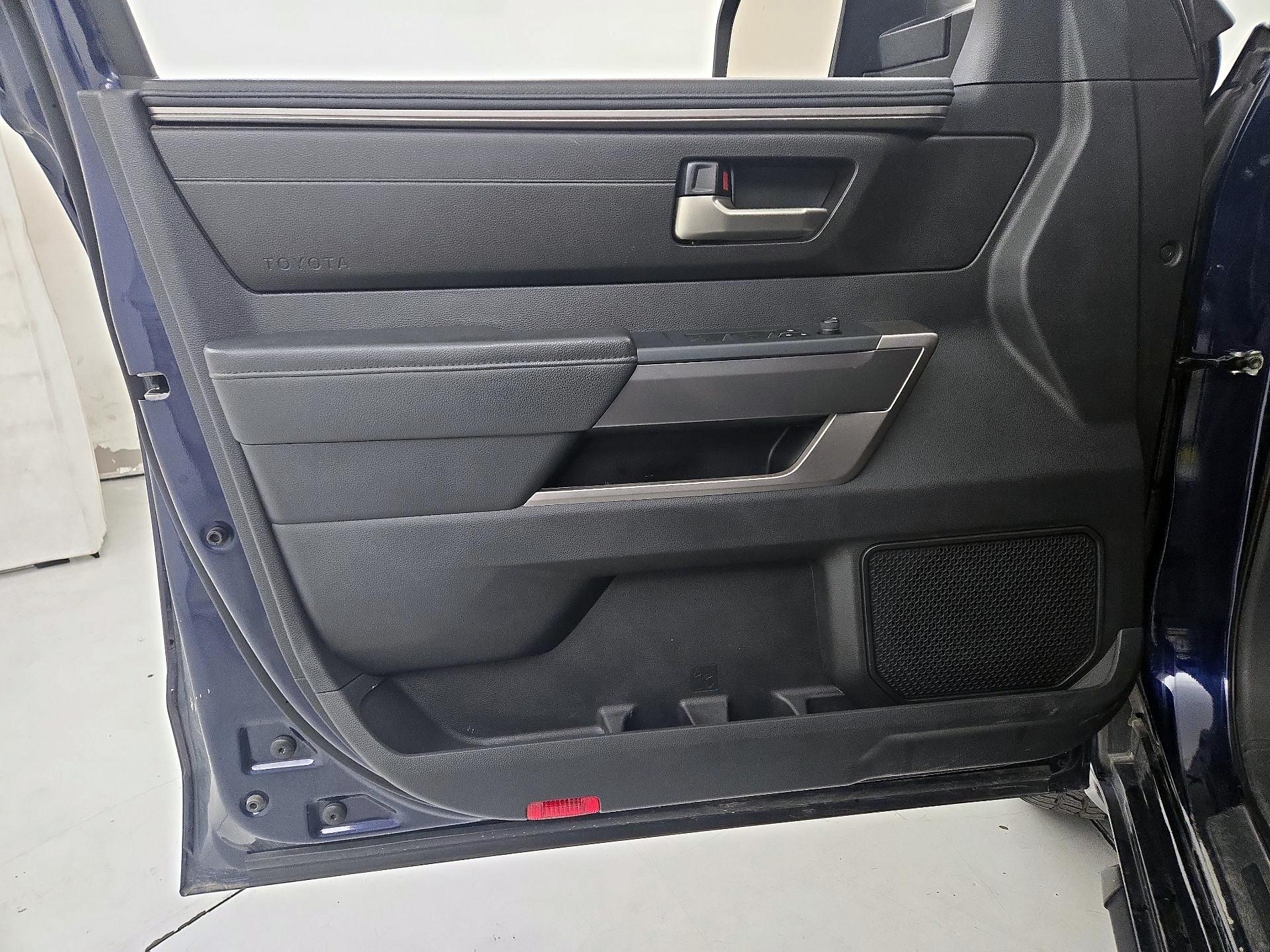 Thumbnail: 2022 Toyota Tundra - 12