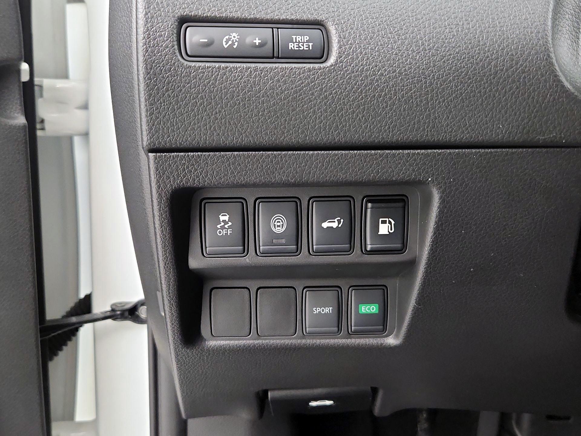 Thumbnail: 2019 Nissan Rogue - 13