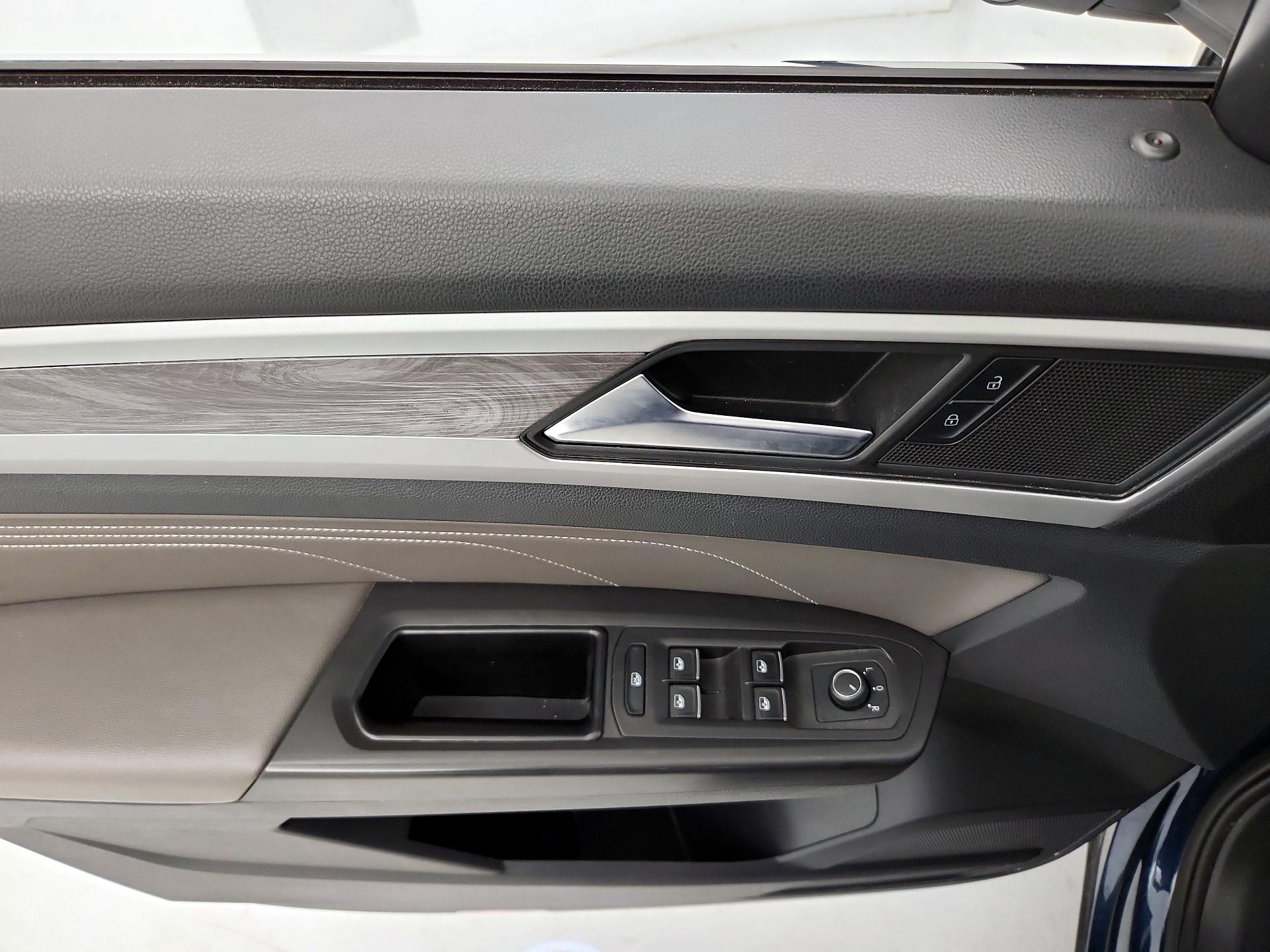 Thumbnail: 2022 Volkswagen Atlas - 12