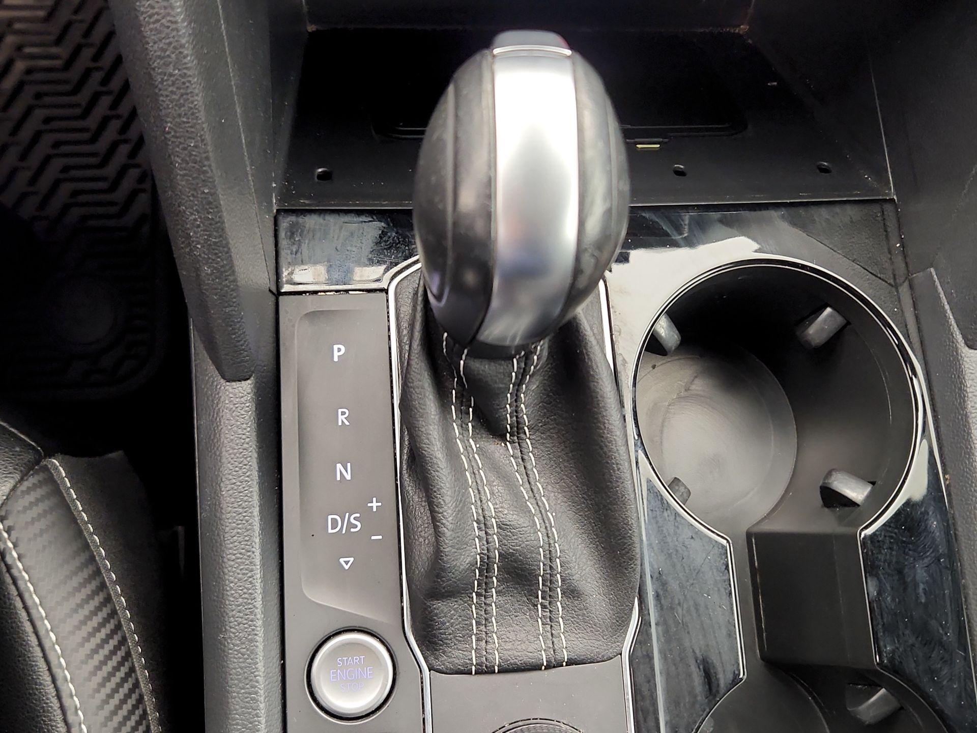 Thumbnail: 2022 Volkswagen Atlas - 17