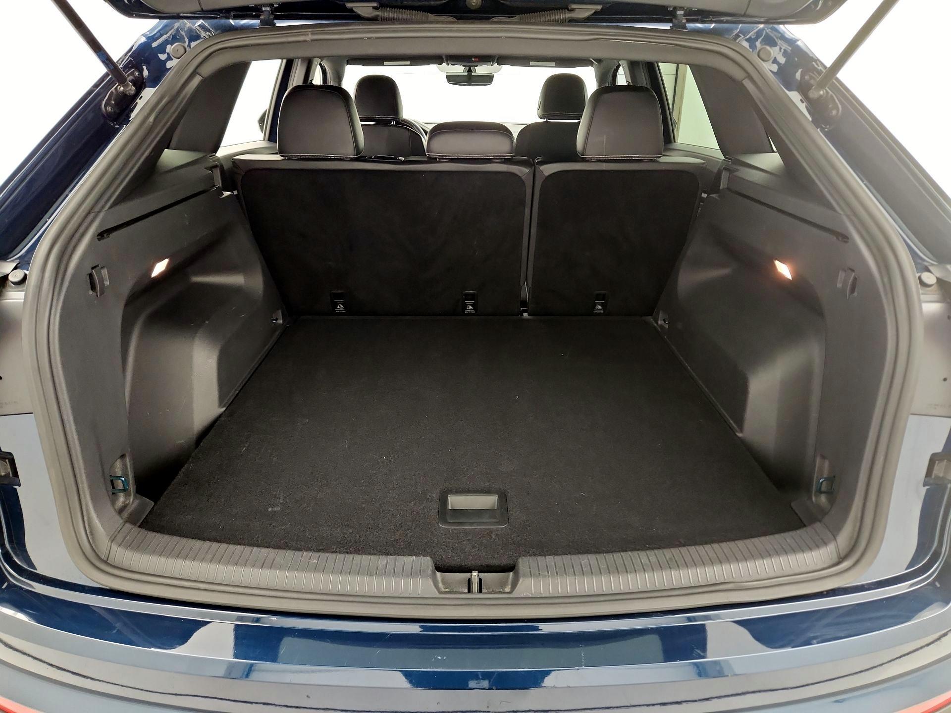 Thumbnail: 2022 Volkswagen Atlas - 19