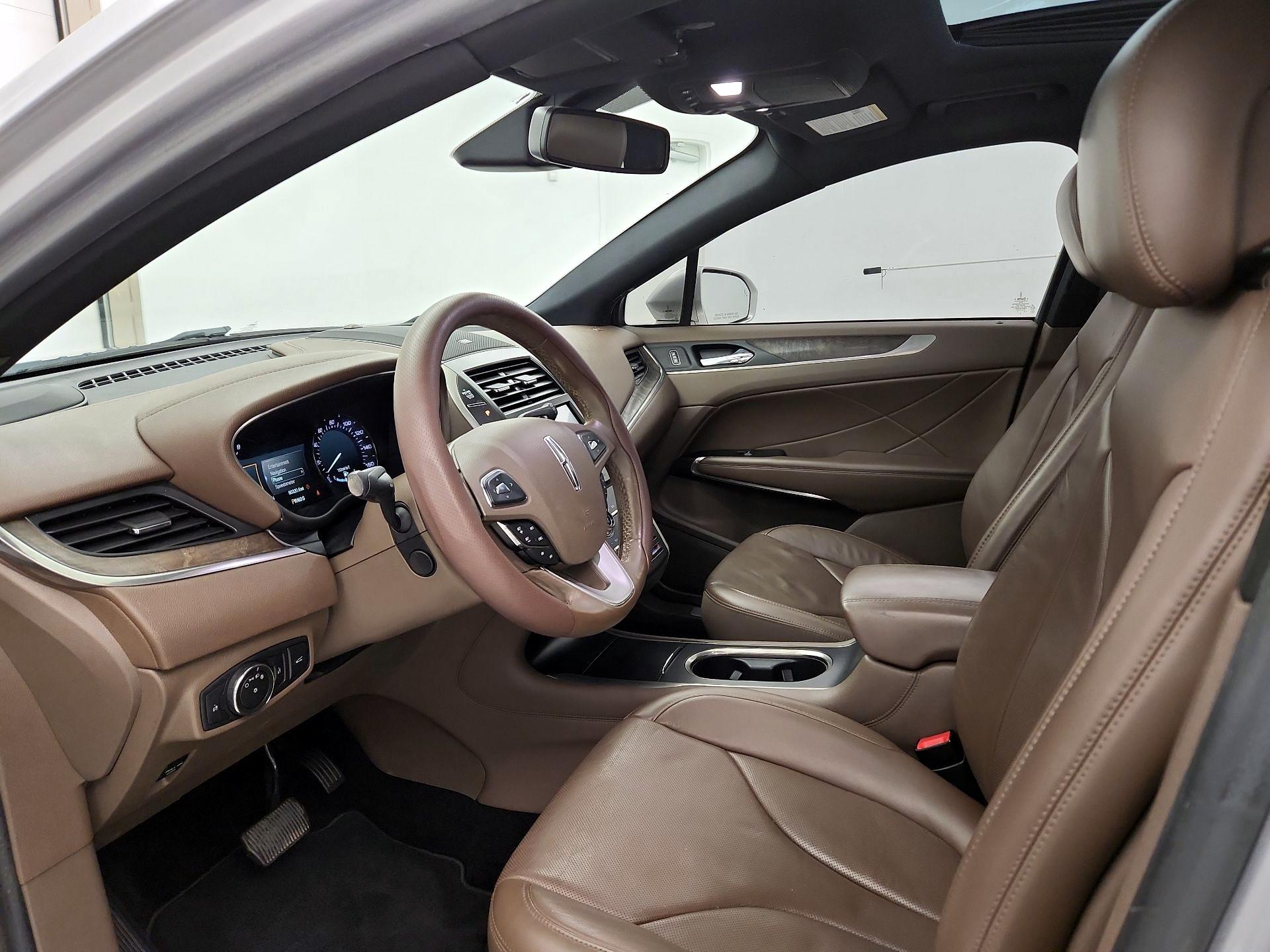 Thumbnail: 2017 Lincoln MKC - 11