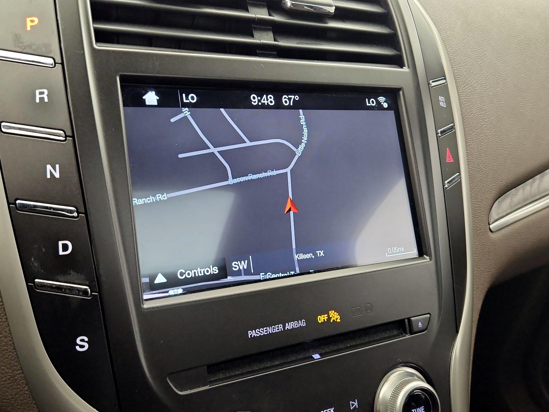 Thumbnail: 2017 Lincoln MKC - 14