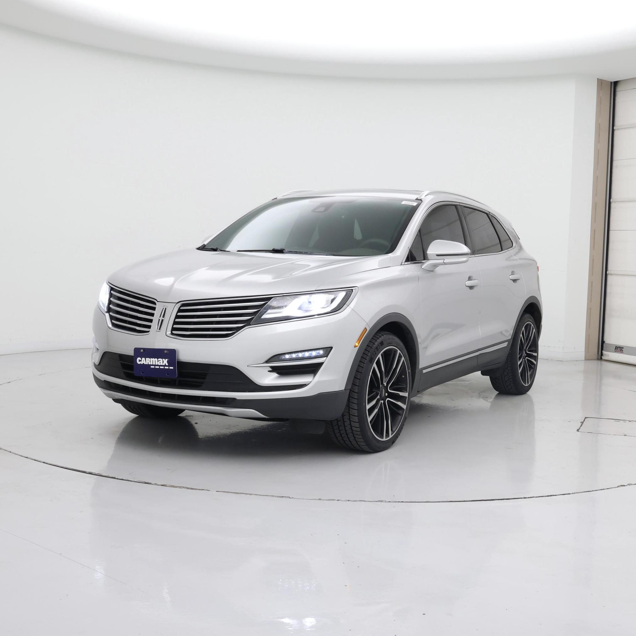 Thumbnail: 2017 Lincoln MKC - 4
