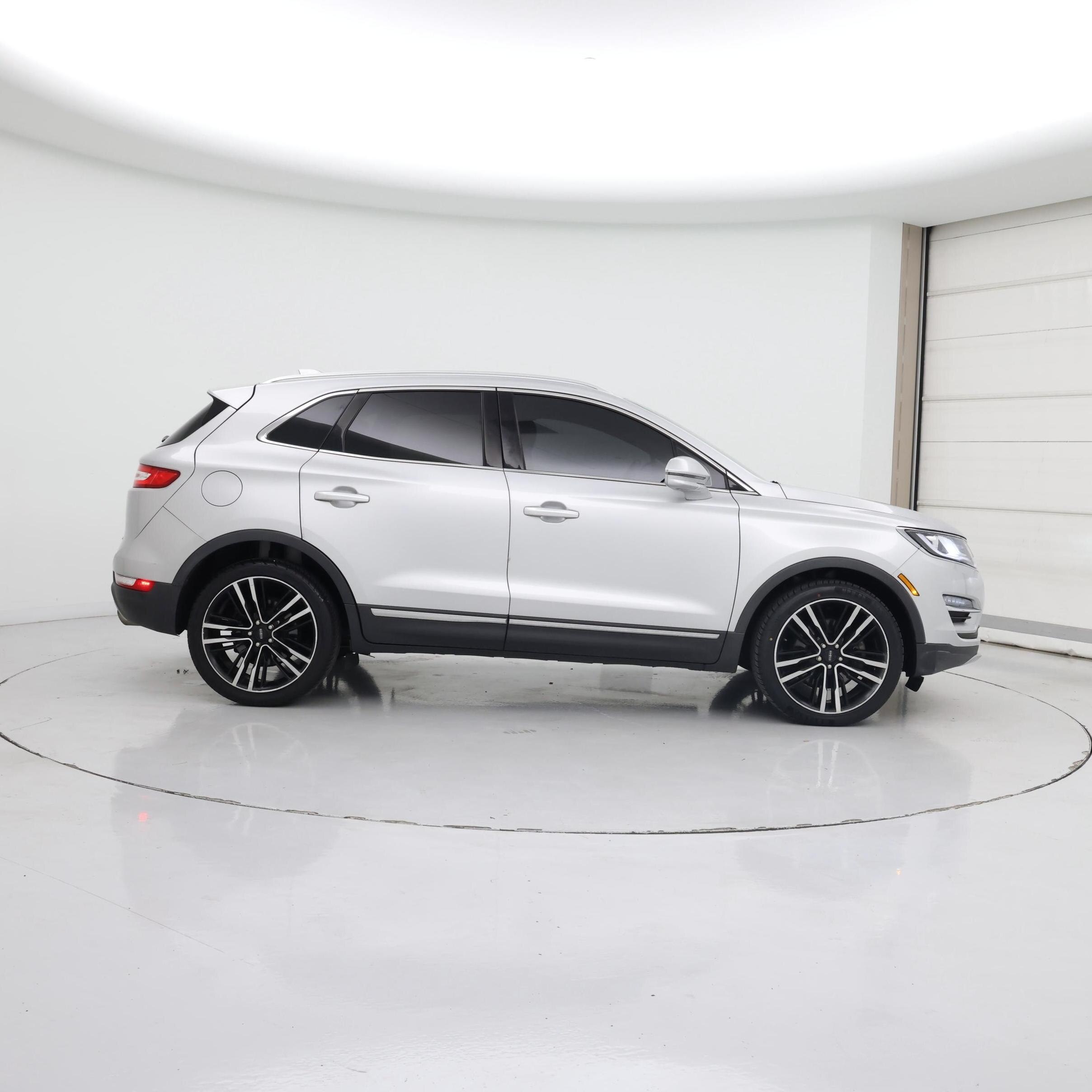 Thumbnail: 2017 Lincoln MKC - 7