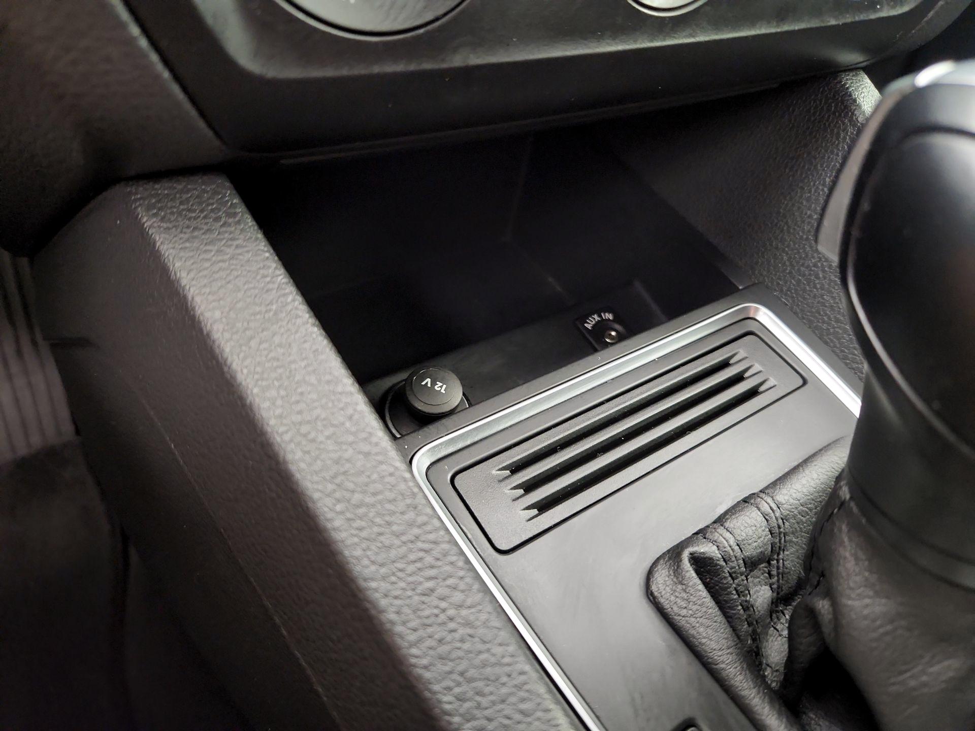 Thumbnail: 2015 Volkswagen Jetta - 17